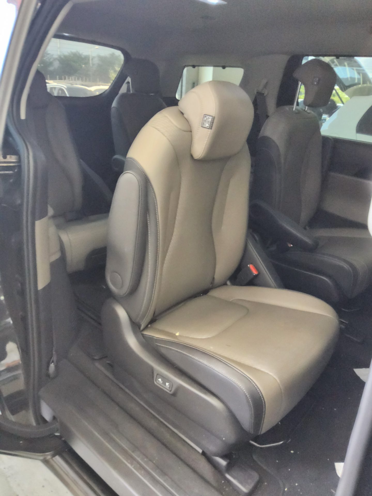 2025 - kia carnival