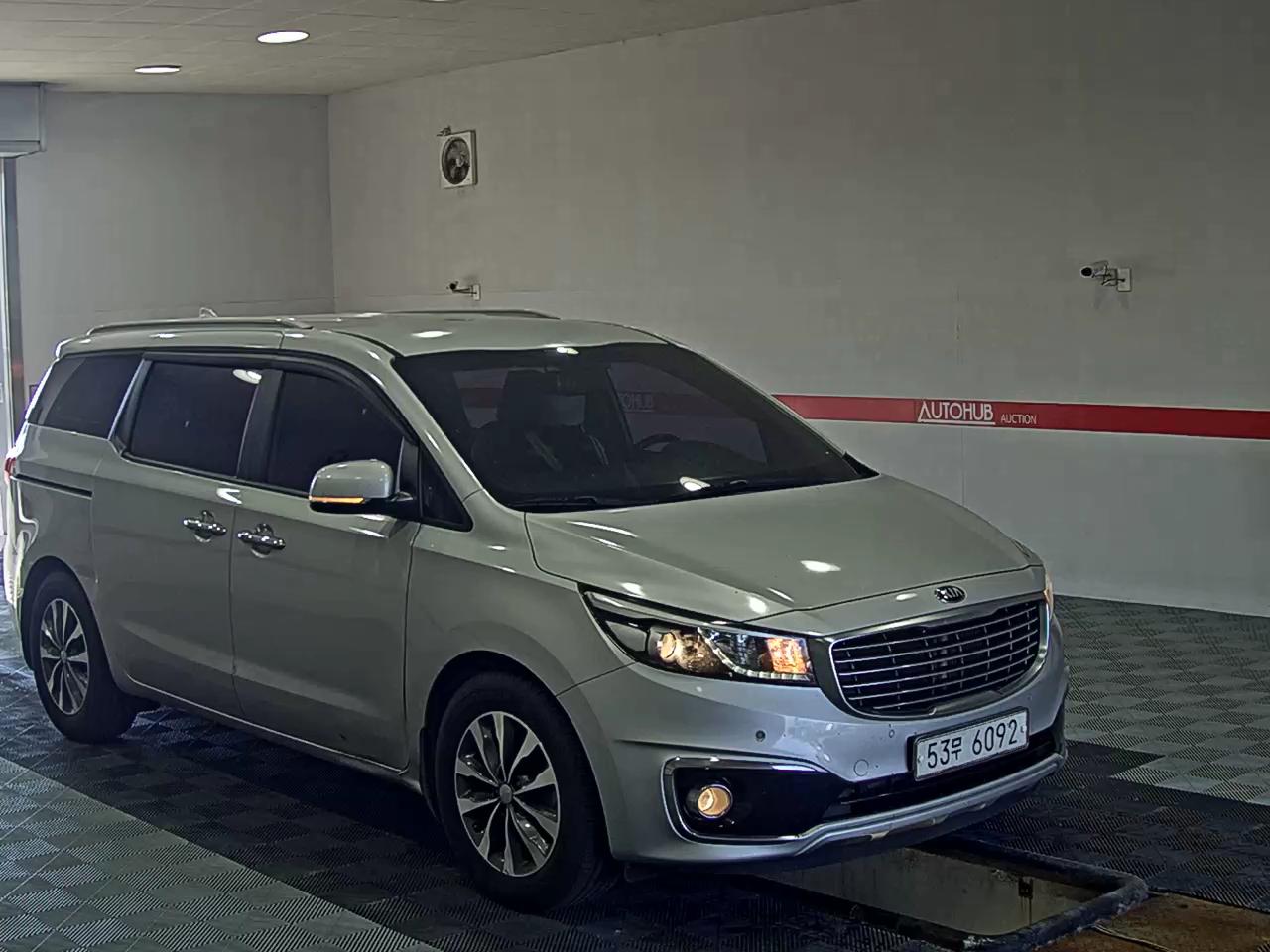 2018 - kia carnival