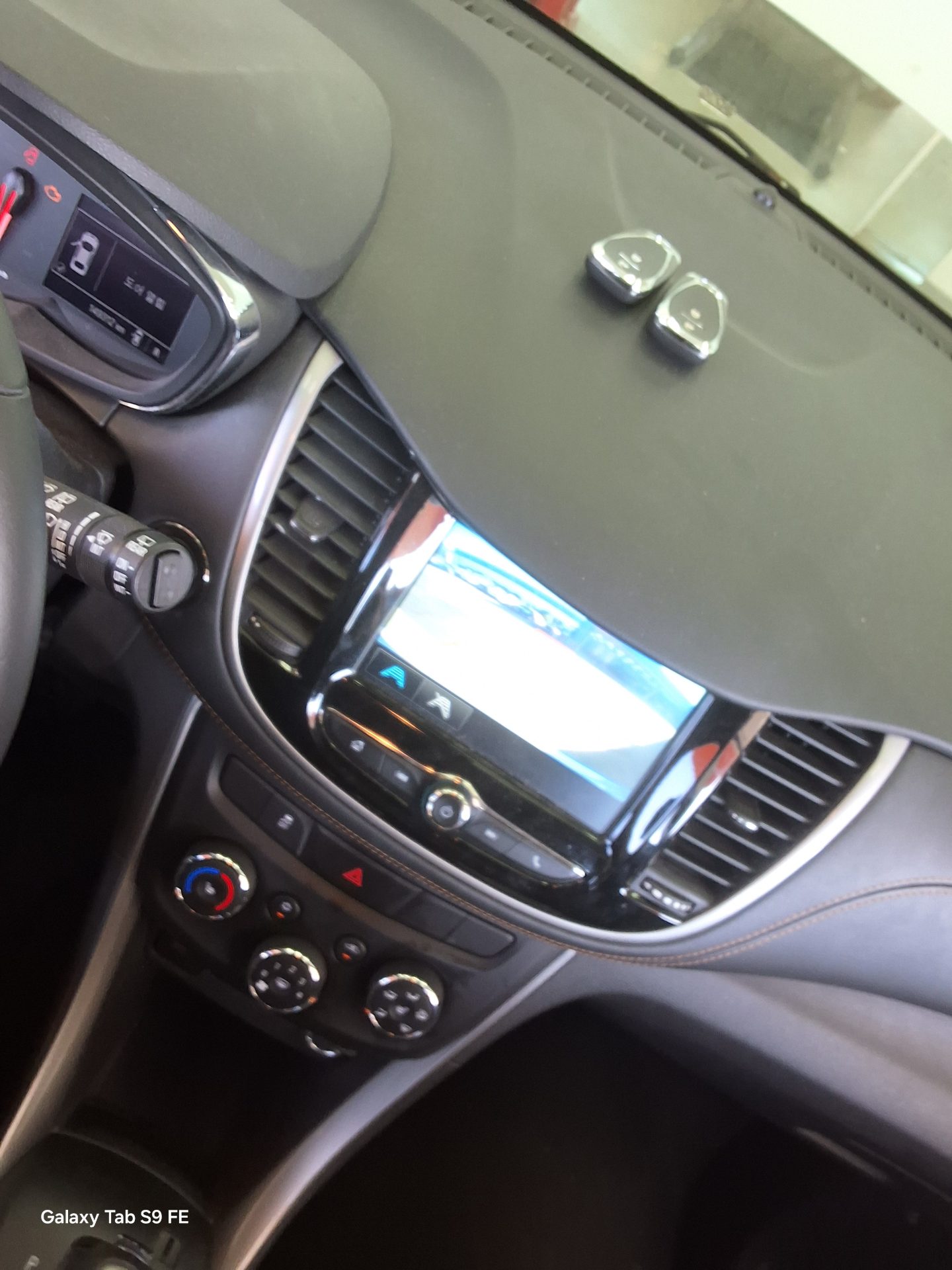 2017 - chevrolet trax