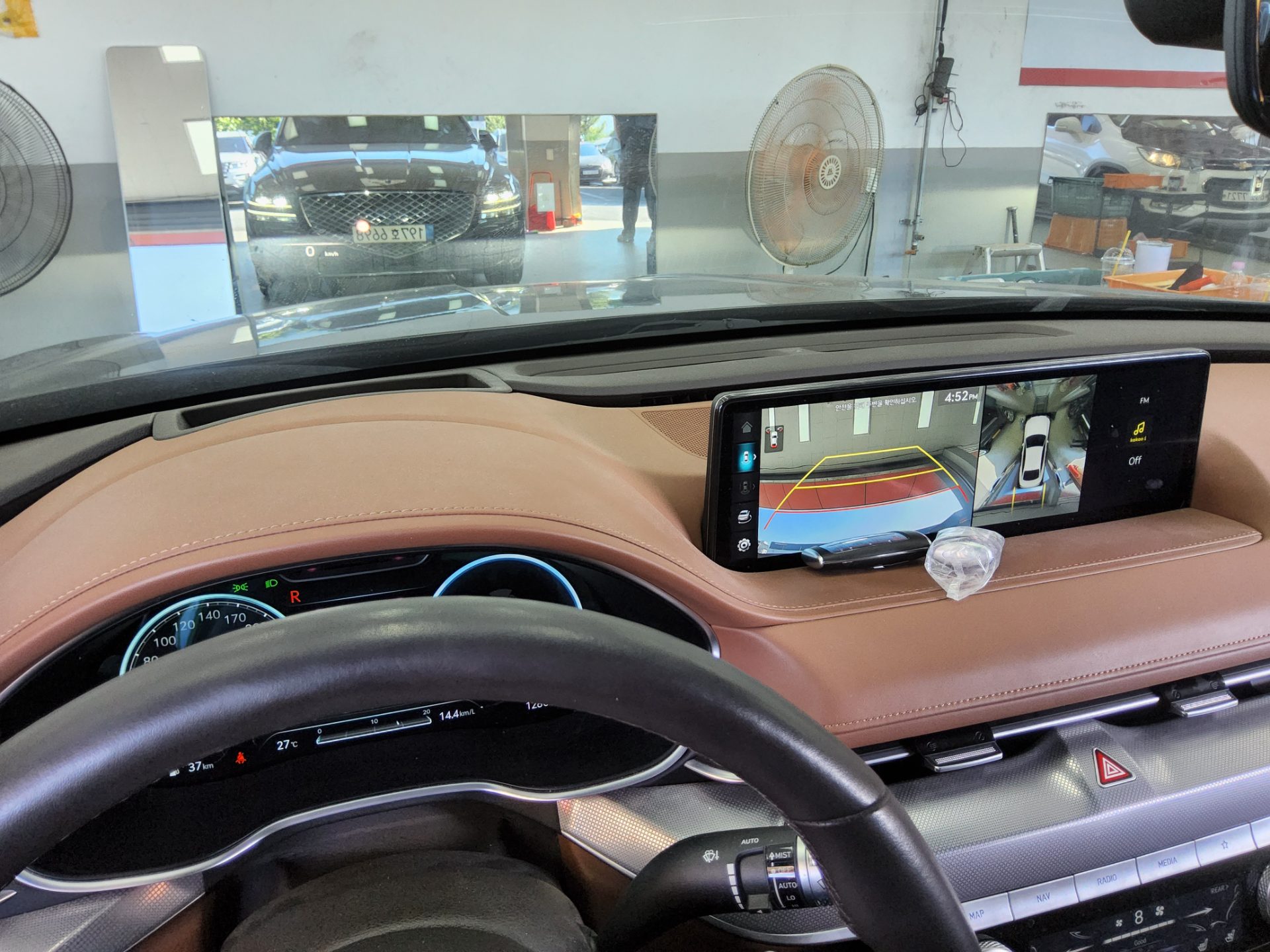 2022 - genesis g80