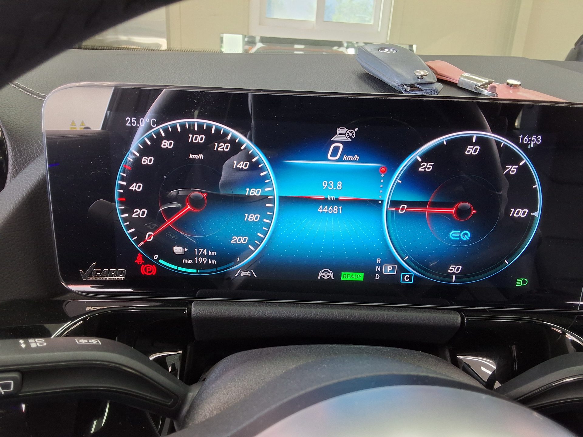 2022 - mercedes-benz eqa