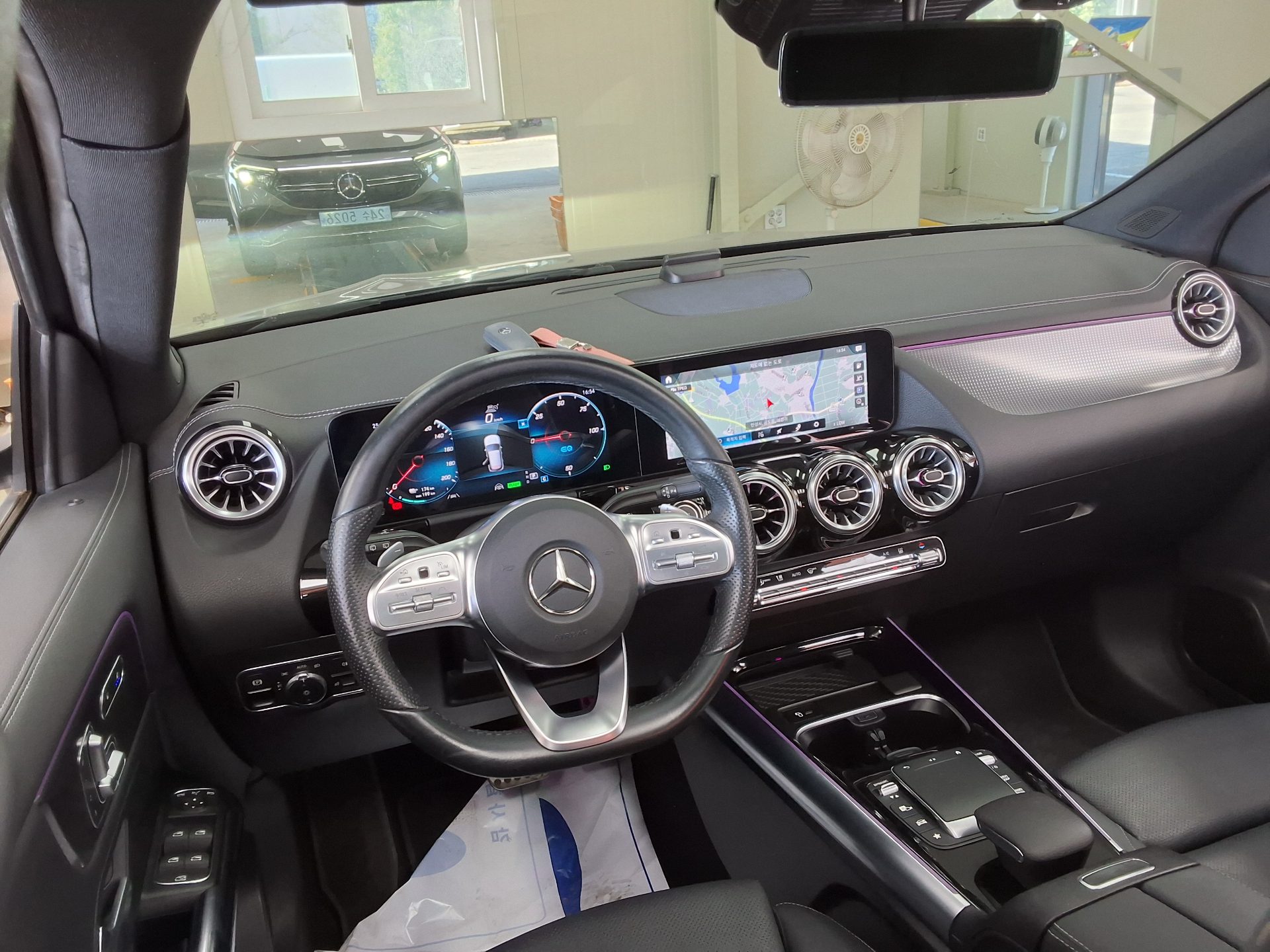 2022 - mercedes-benz eqa