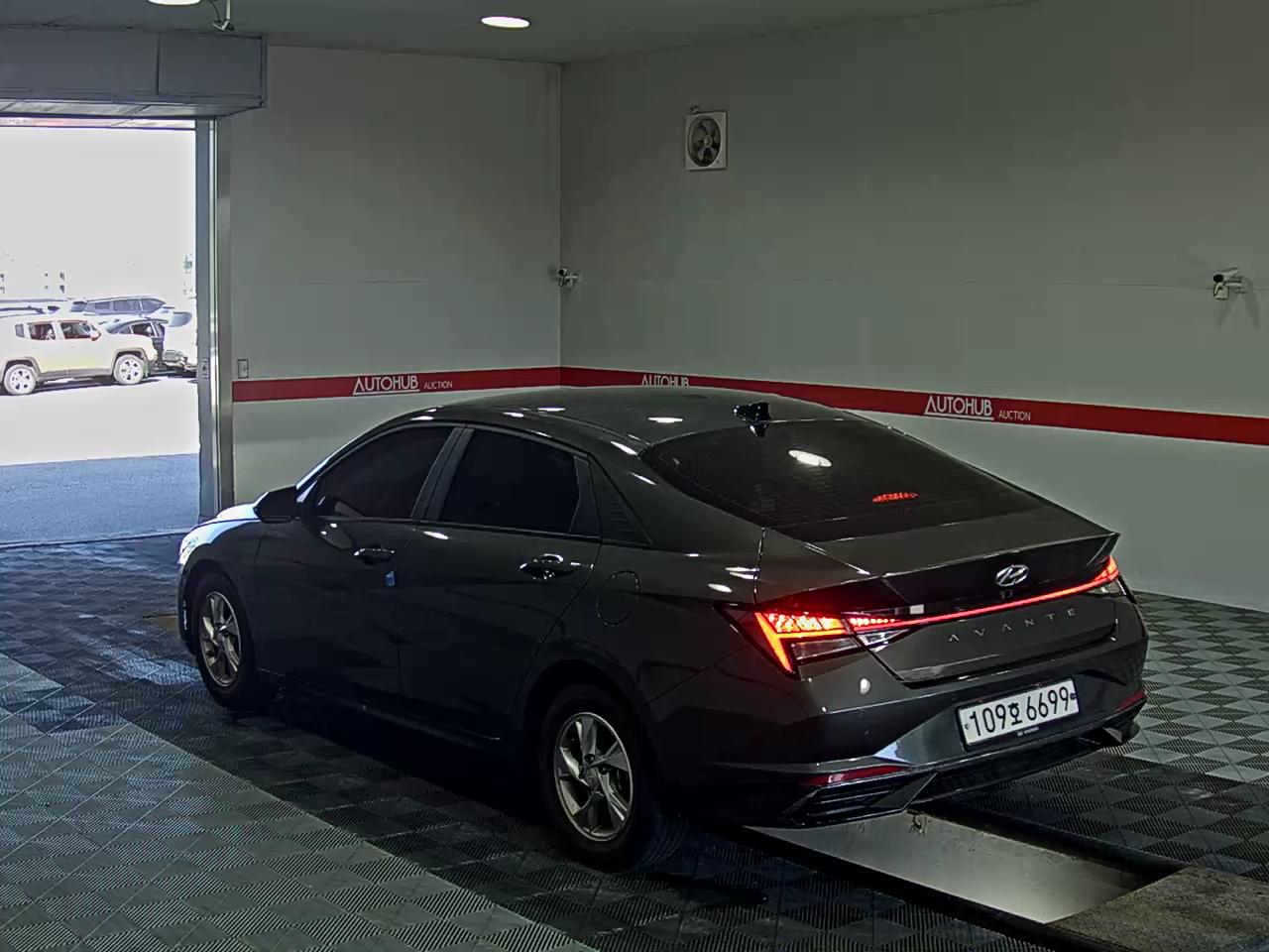 2021 - hyundai avante