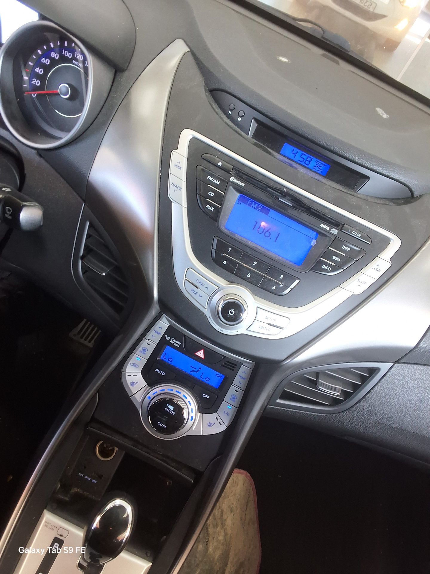 2011 - hyundai avante
