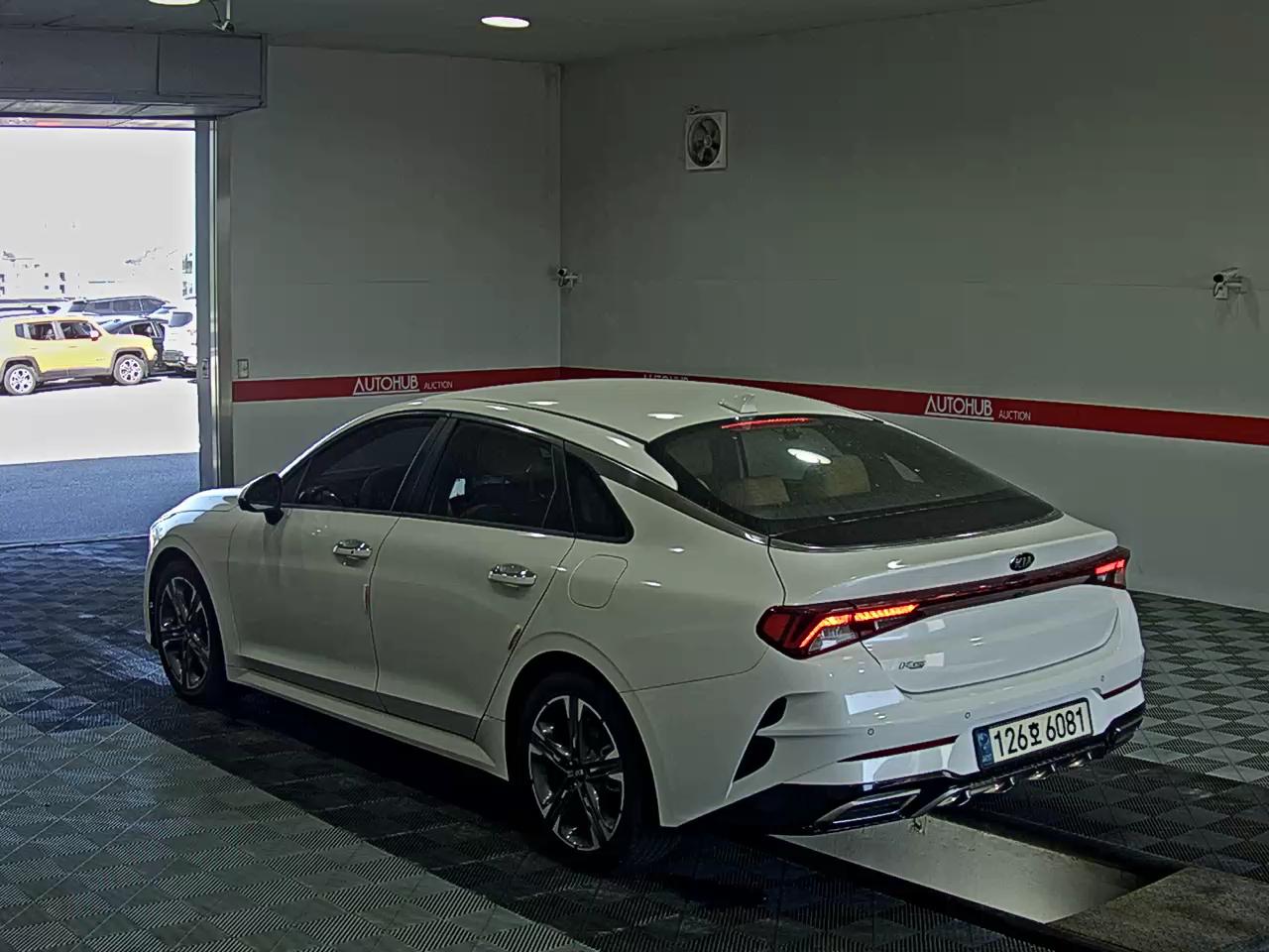 2021 - kia k5