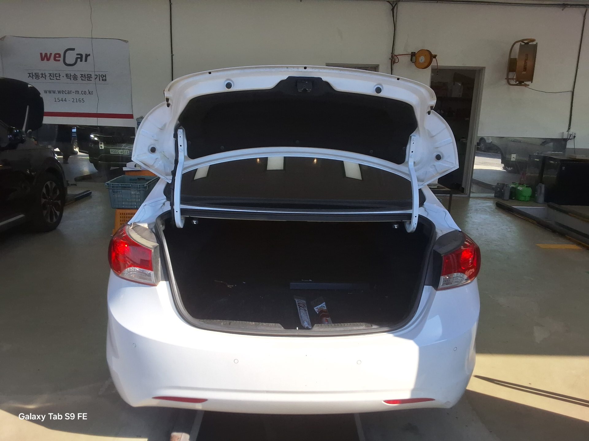 2011 - hyundai avante