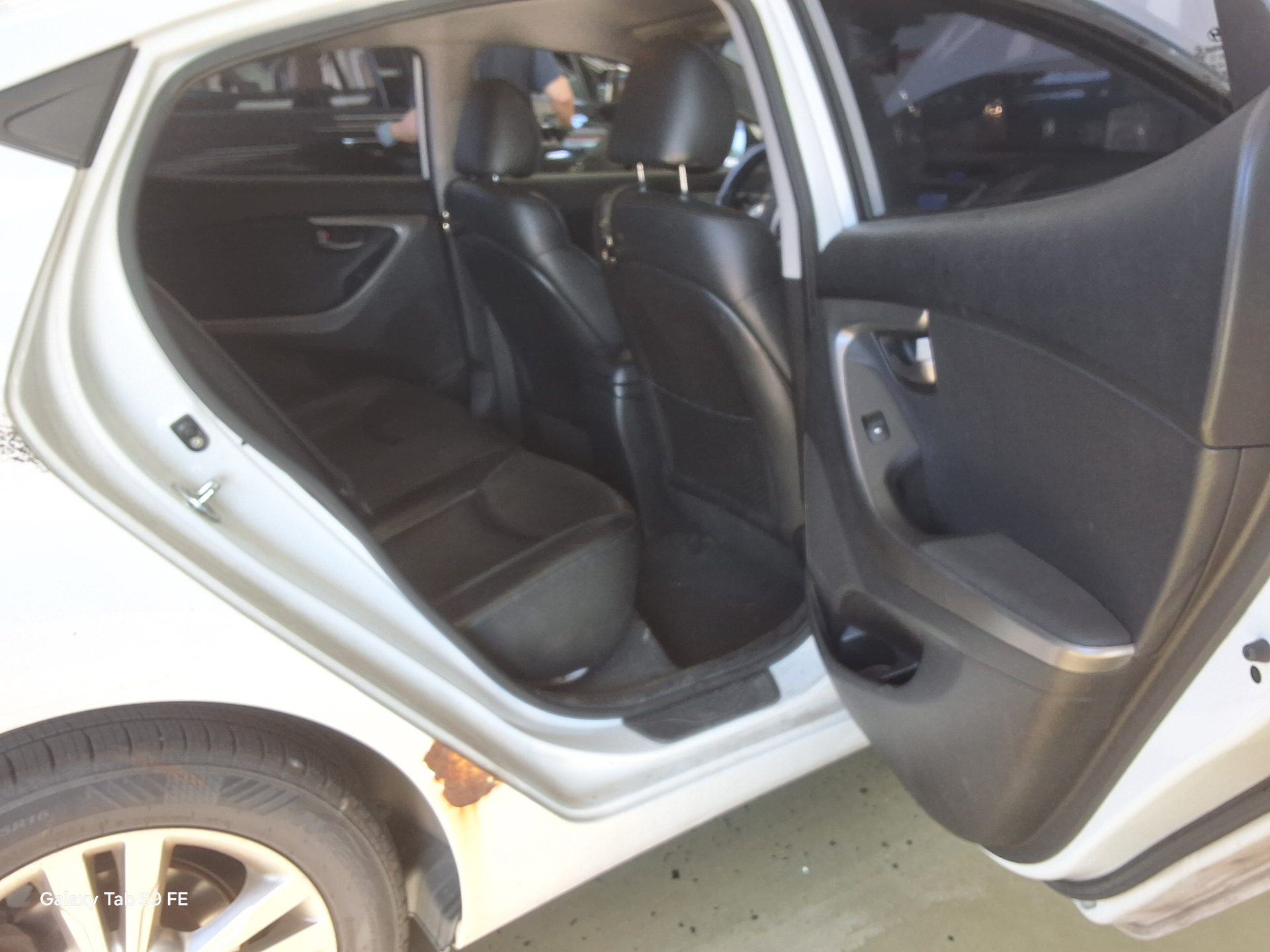 2011 - hyundai avante