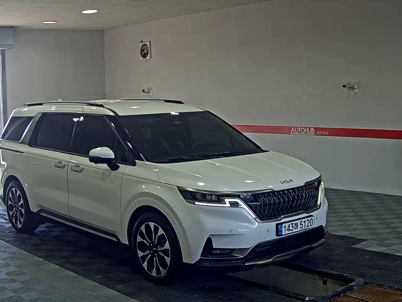 2023 - kia carnival