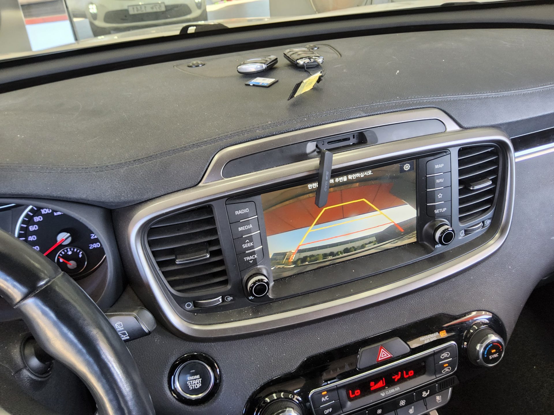 2019 - kia sorento