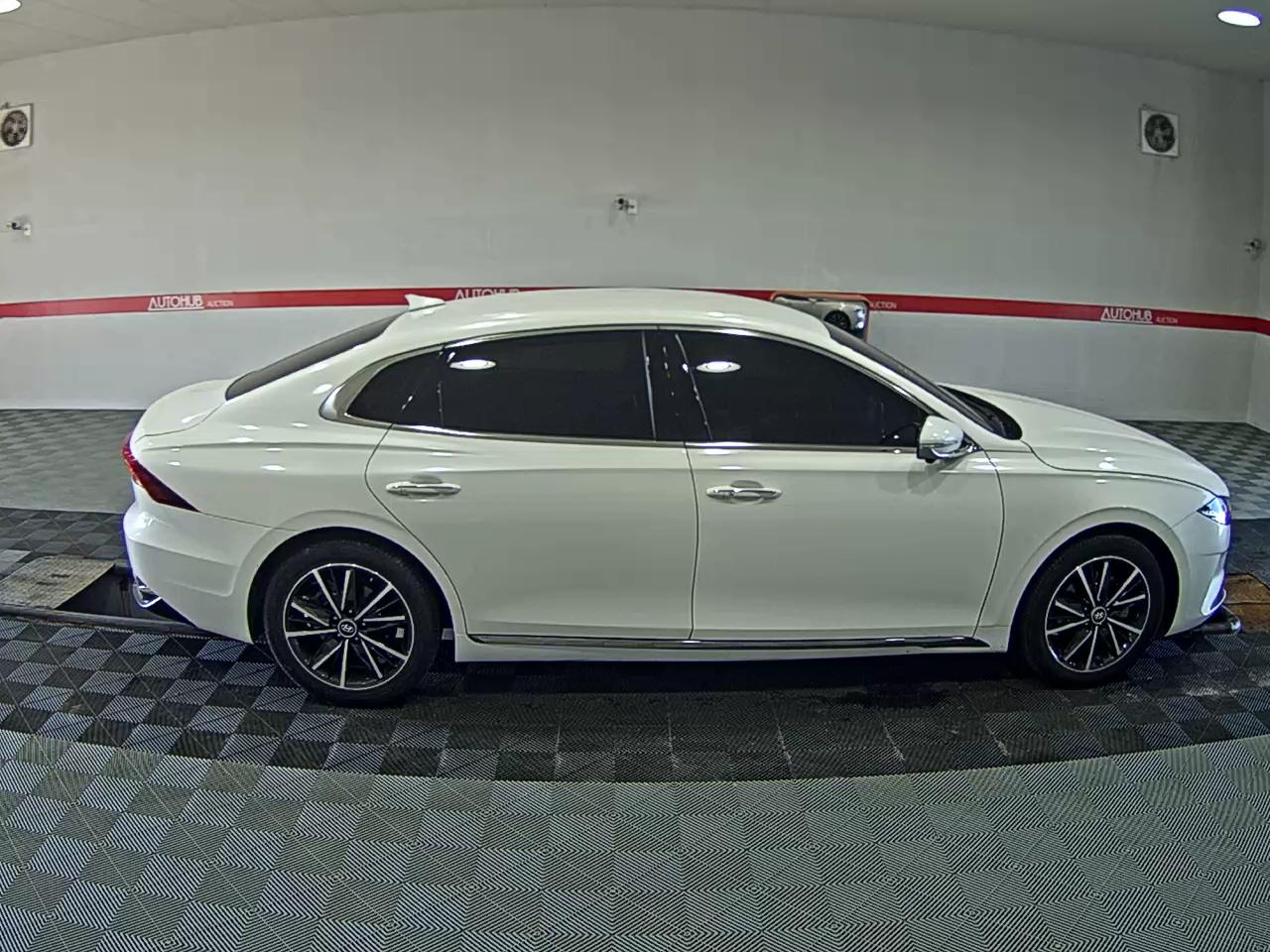 2022 - hyundai grandeur