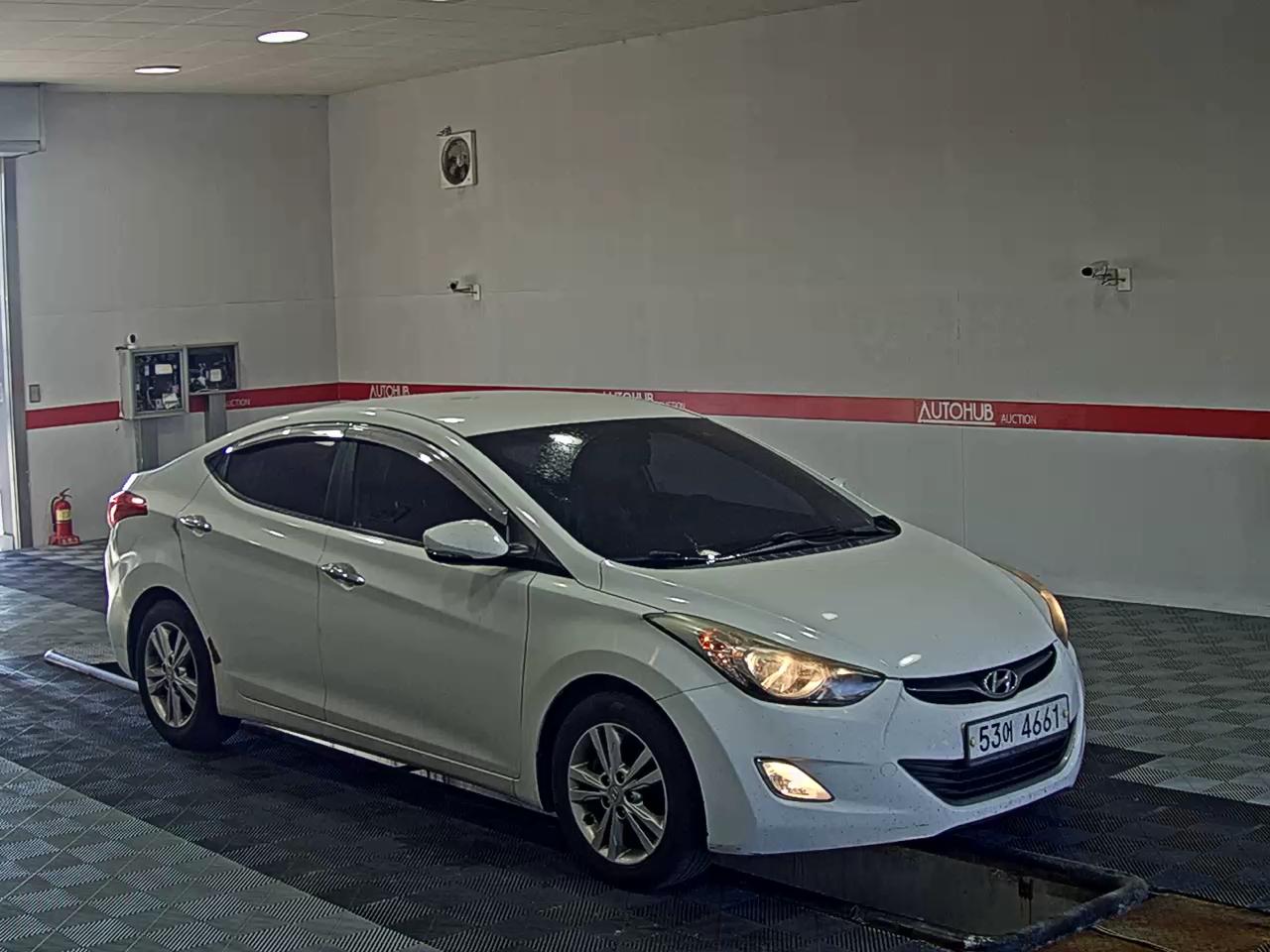 2011 - hyundai avante