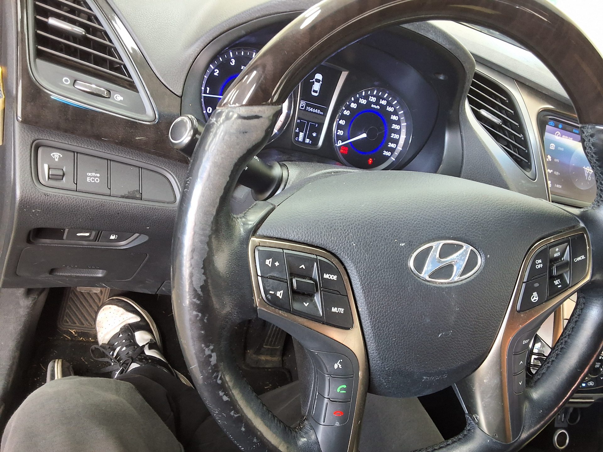2012 - hyundai grandeur