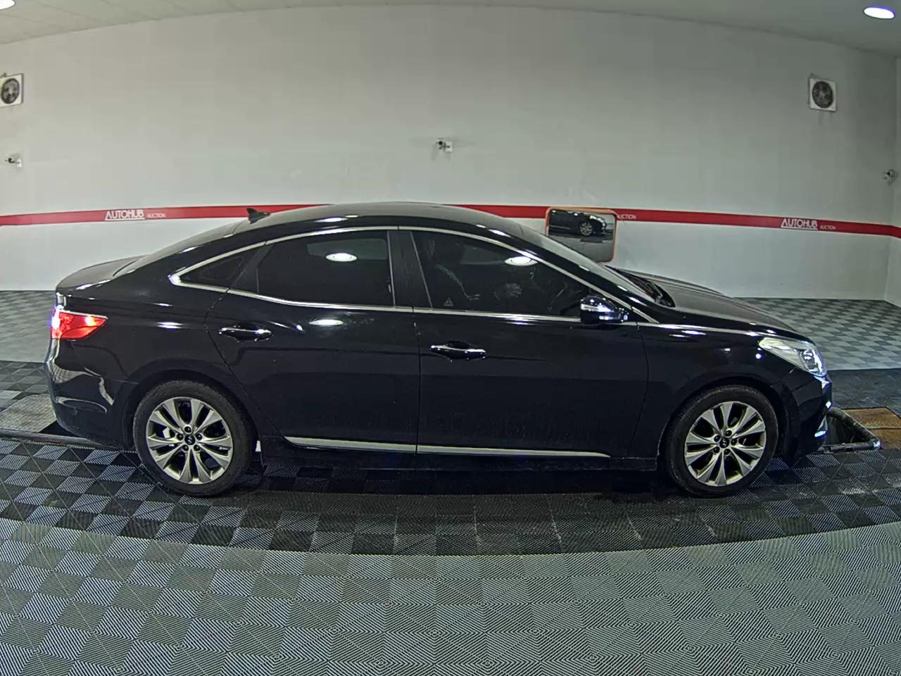 2012 - hyundai grandeur