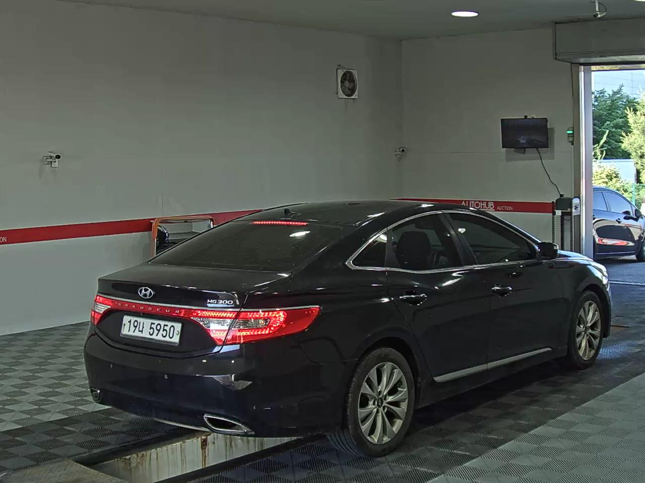 2012 - hyundai grandeur