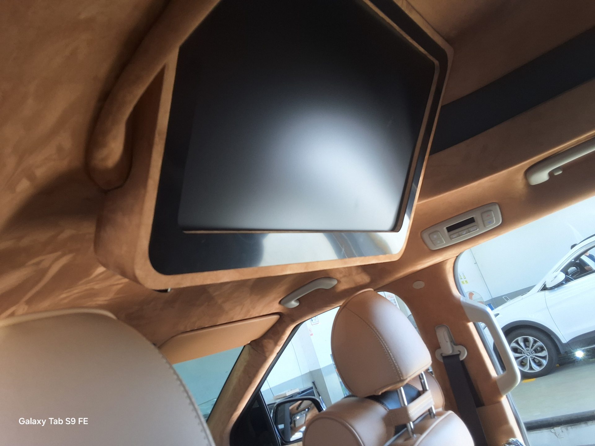 2023 - kia carnival