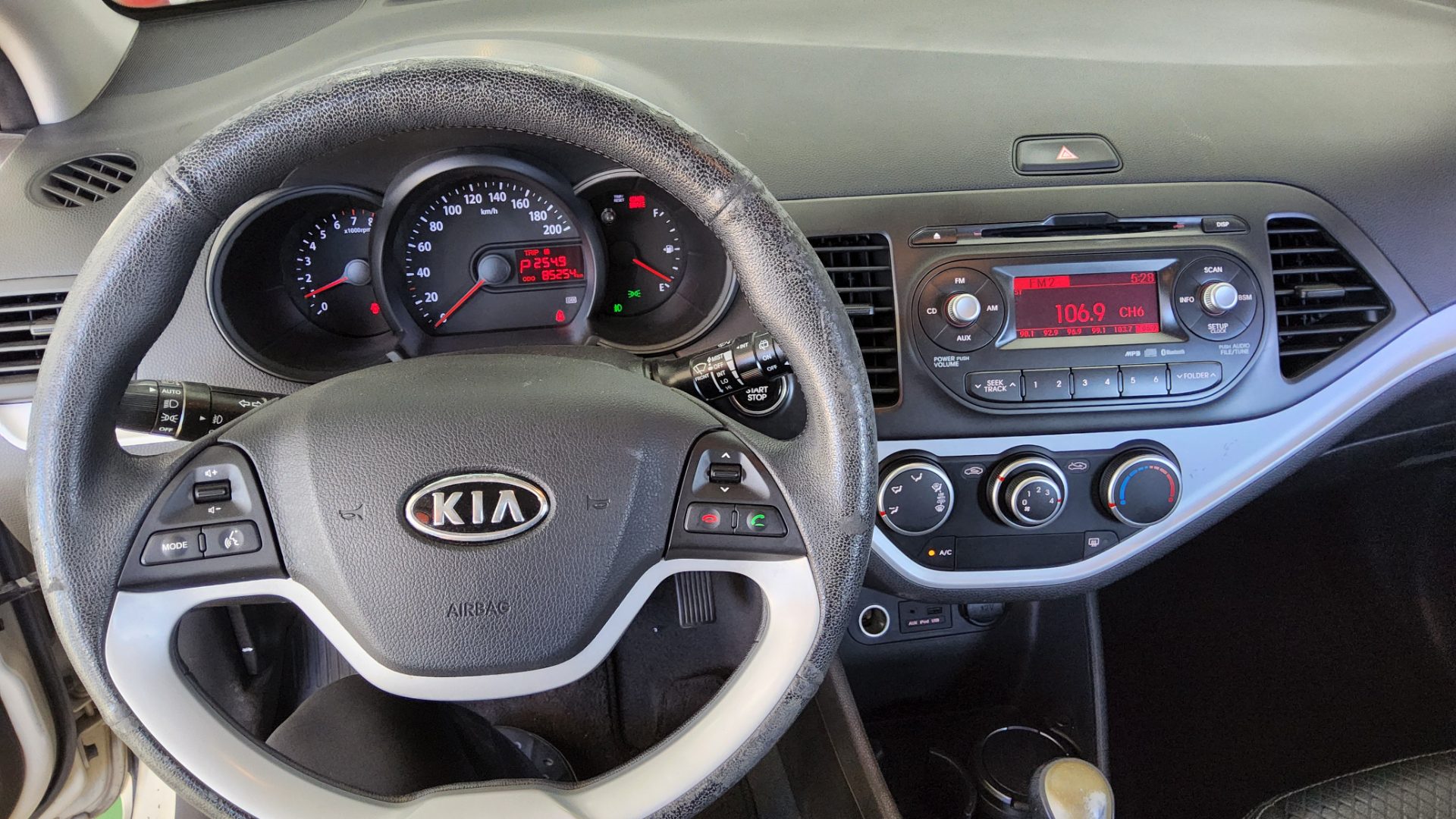 2012 - kia morning