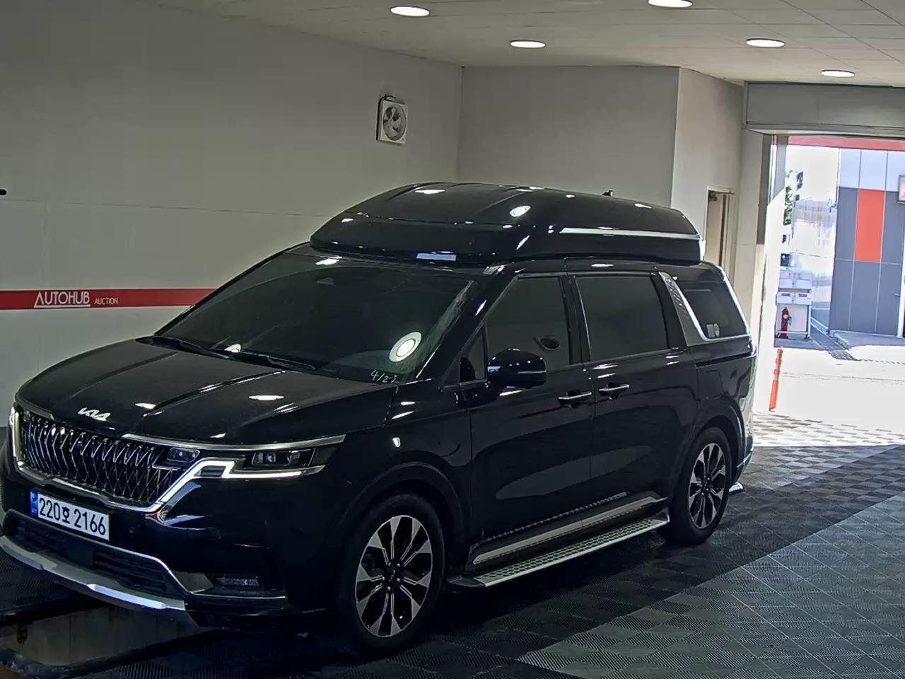 KIA CARNIVAL (KA4) -LIMOUSINE