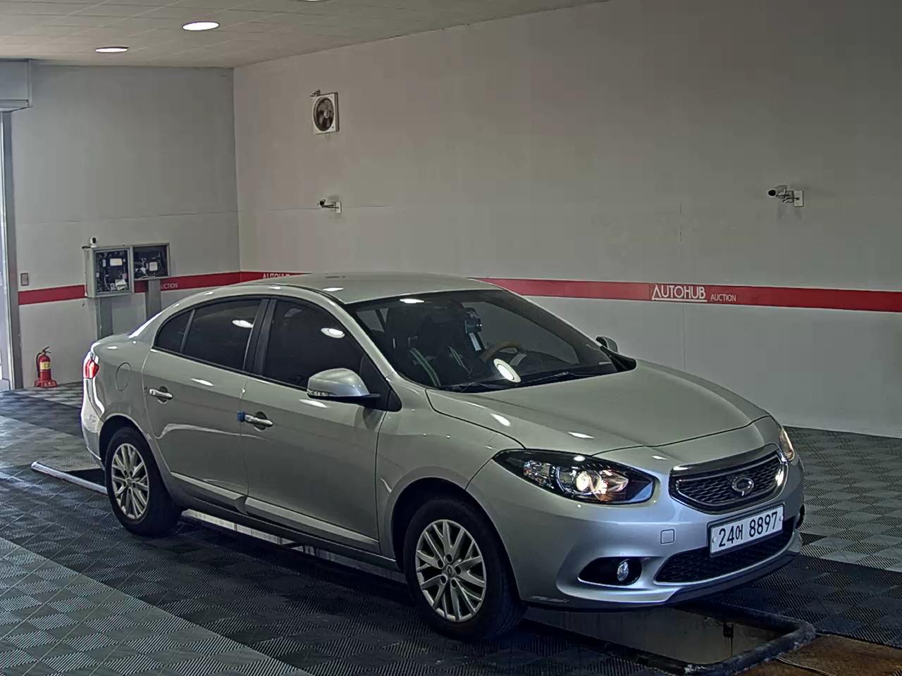 2013 - renault sm3