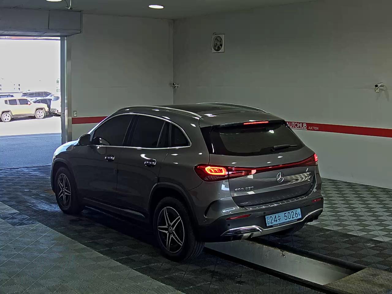 2022 - mercedes-benz eqa