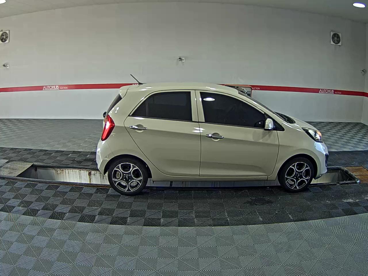 2012 - kia morning