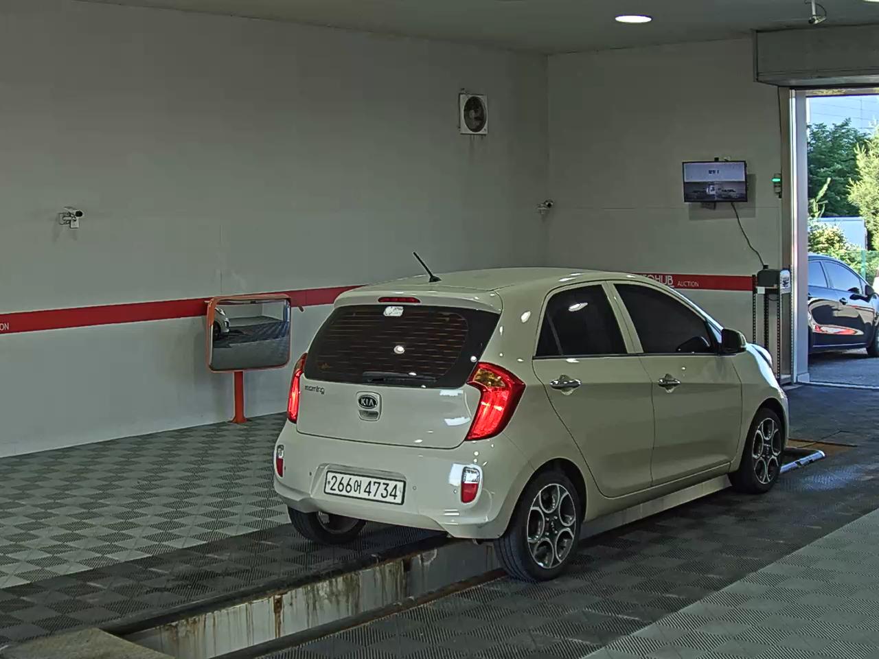 2012 - kia morning