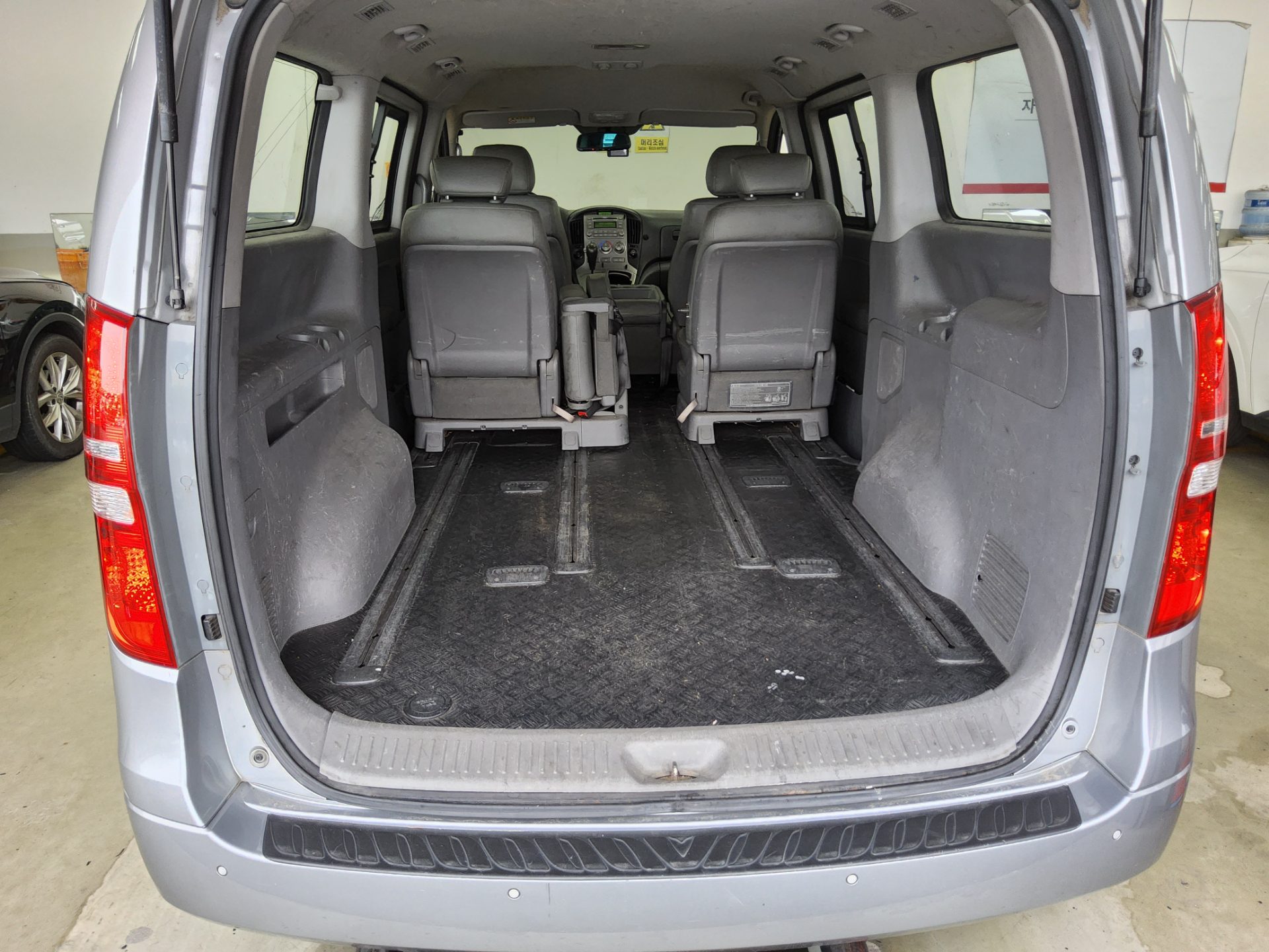 2014 - hyundai grand starex