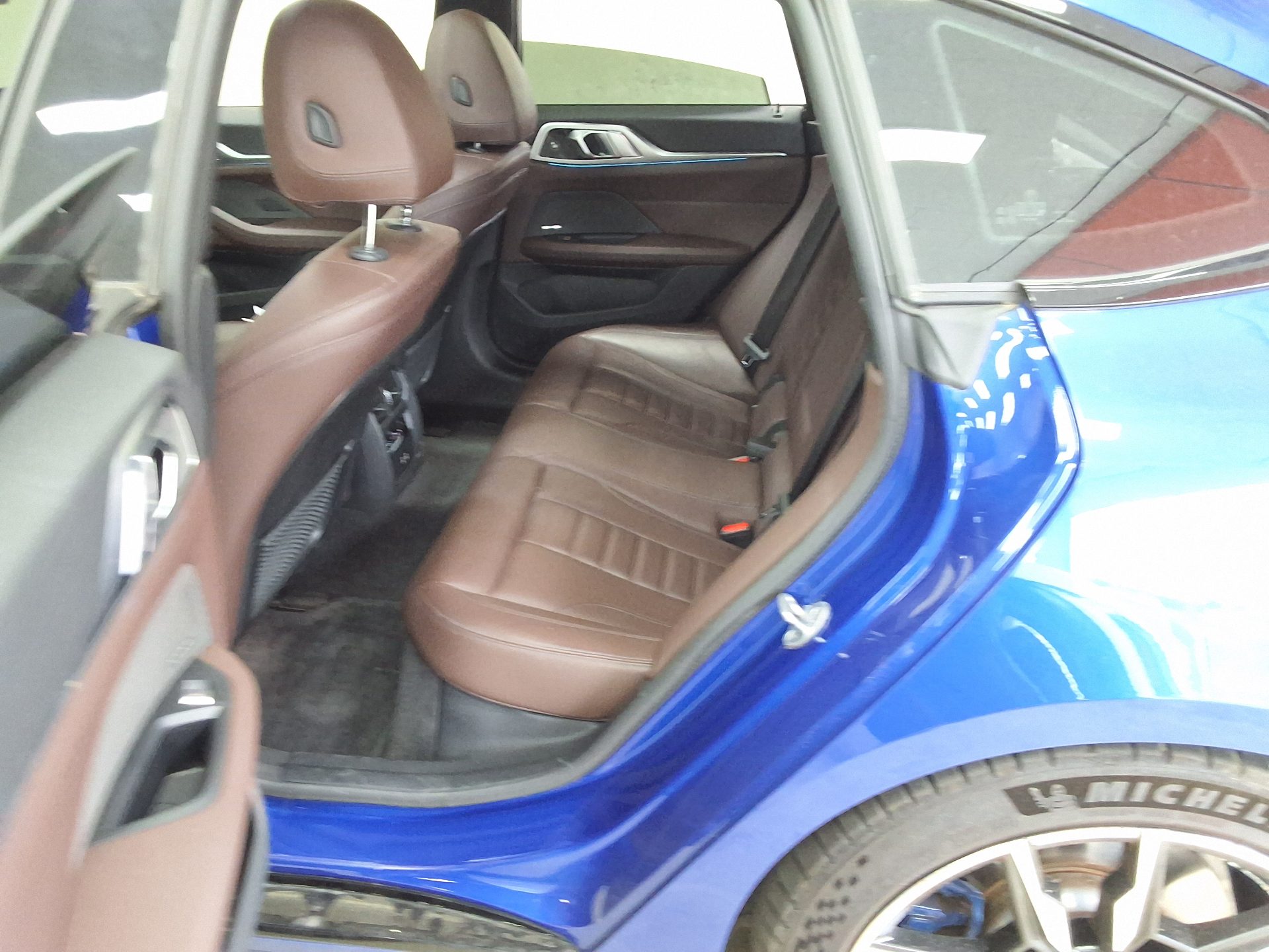 2022 - bmw i4 m50