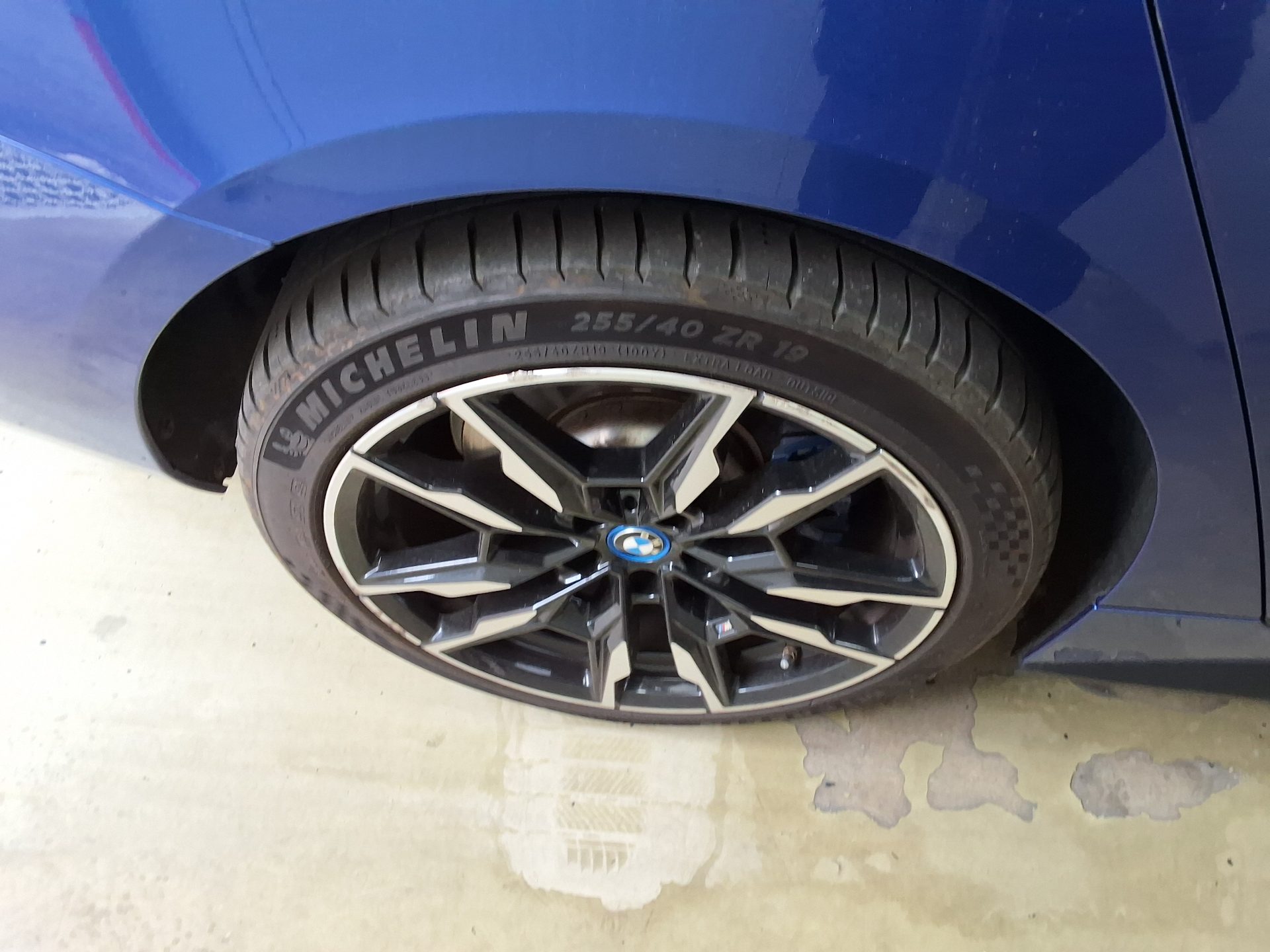 2022 - bmw i4 m50