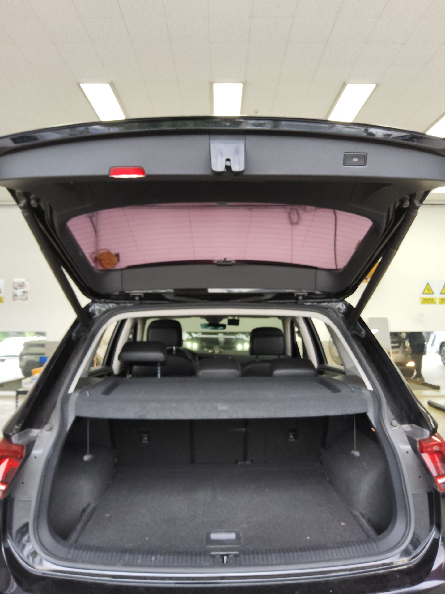 2018 - volkswagen tiguan