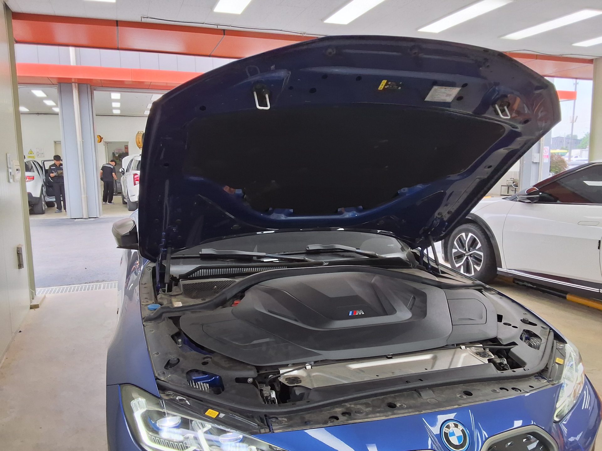 2022 - bmw i4 m50