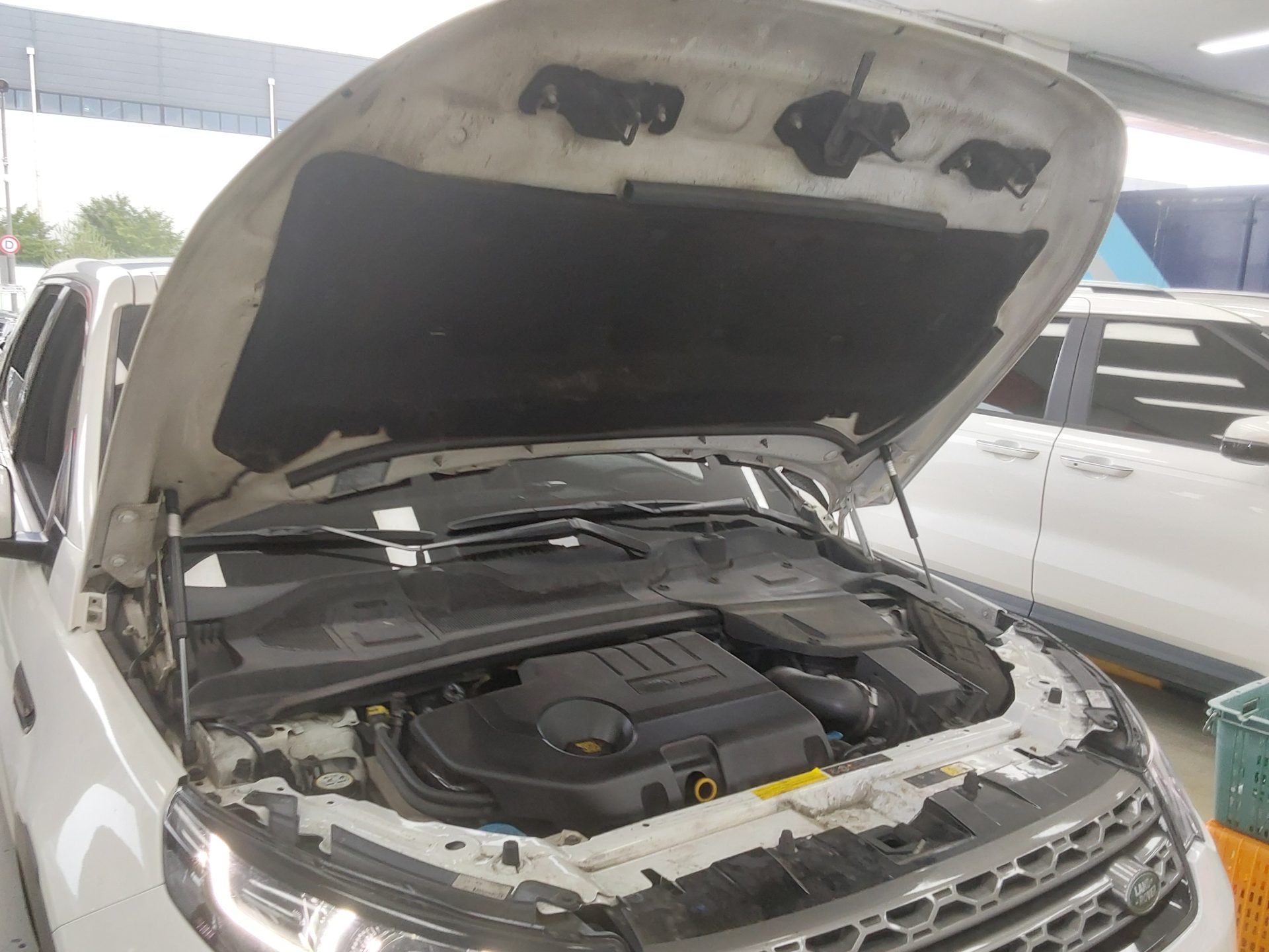 2018 - land rover discovery