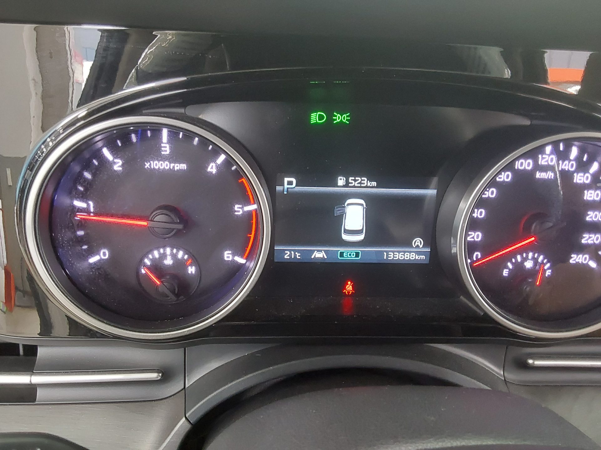 2023 - kia carnival