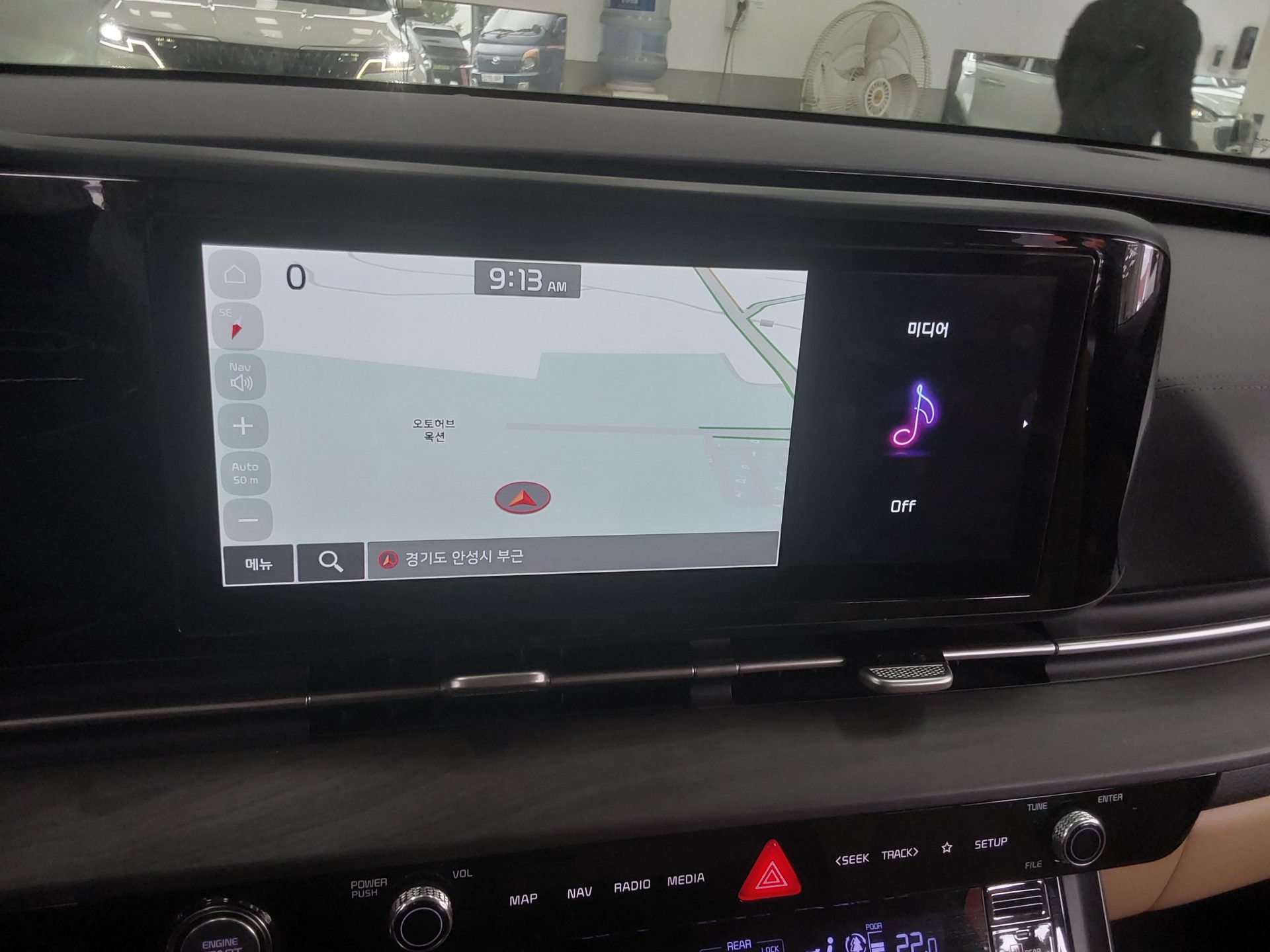 2023 - kia carnival