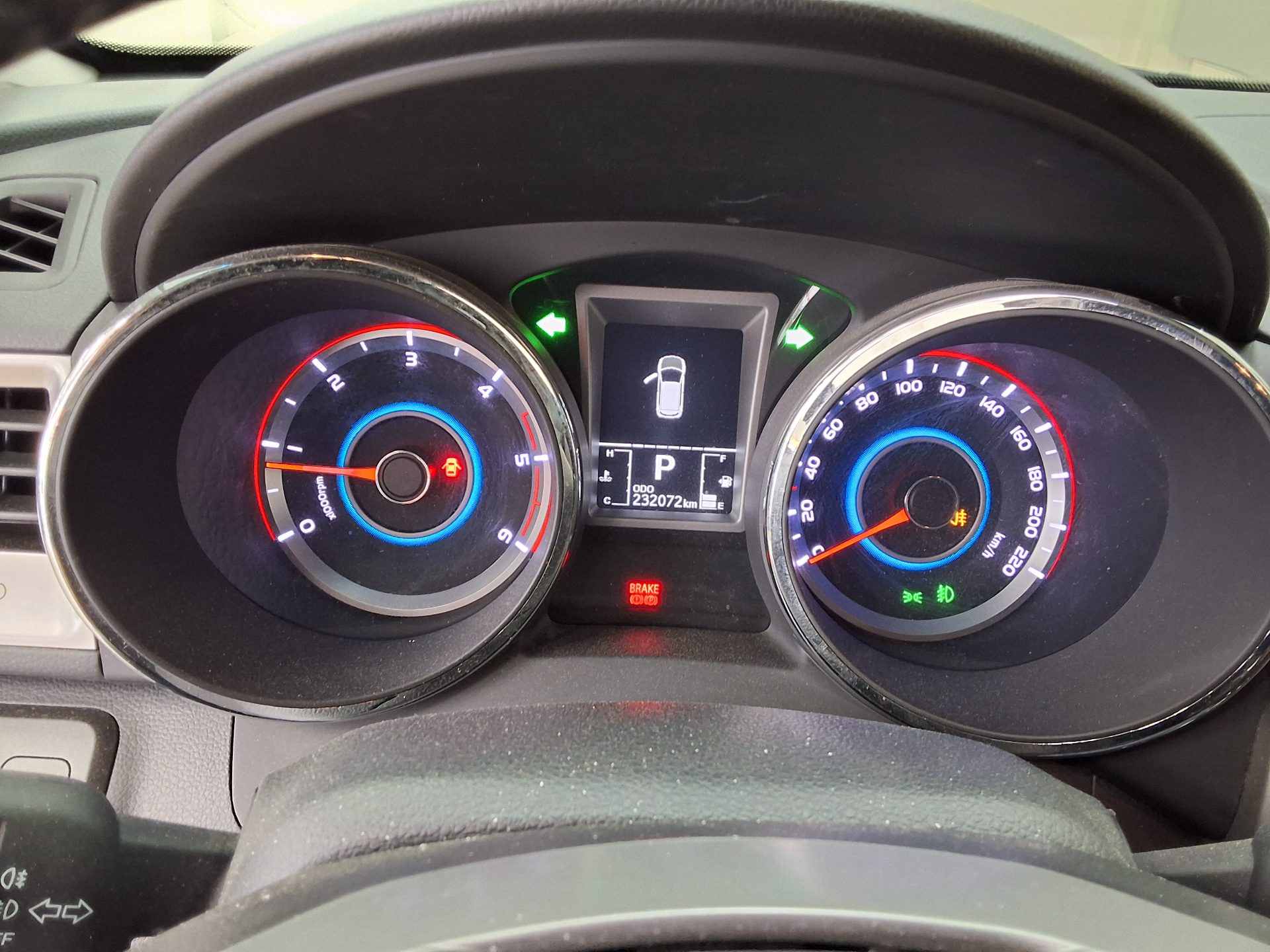 2016 - ssangyong tivoli