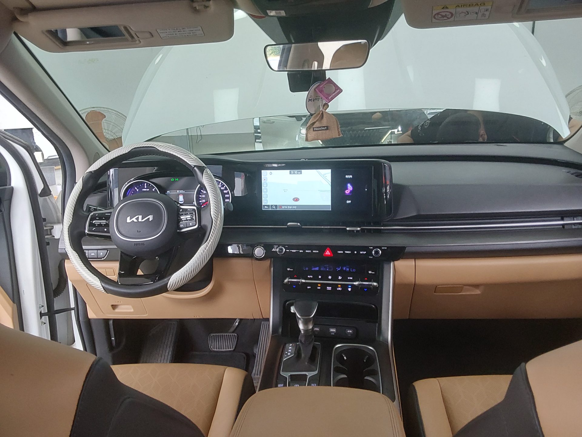 2023 - kia carnival