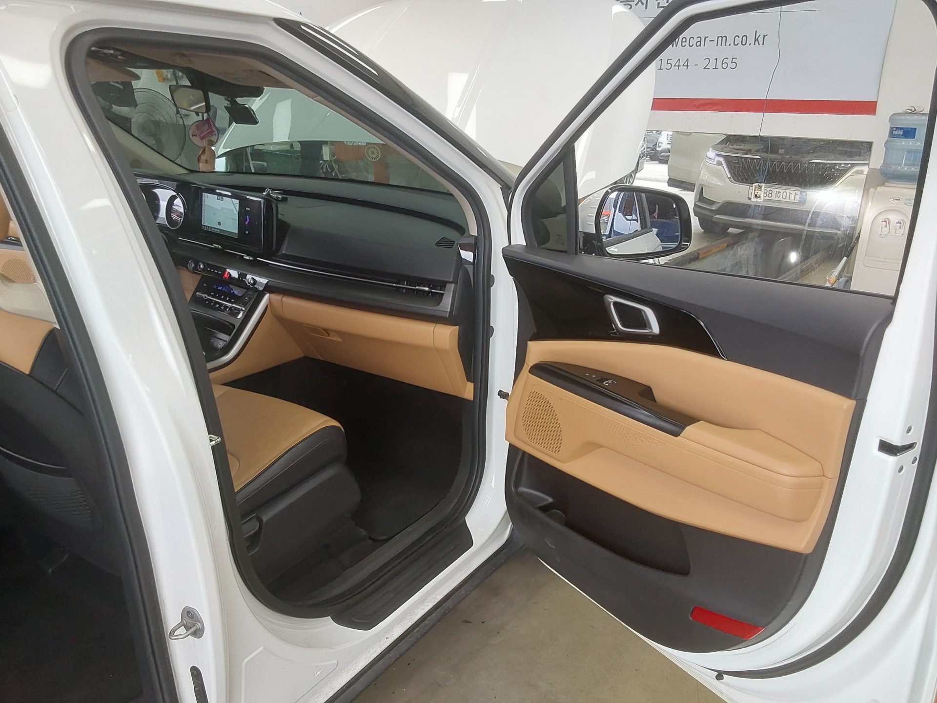 2023 - kia carnival