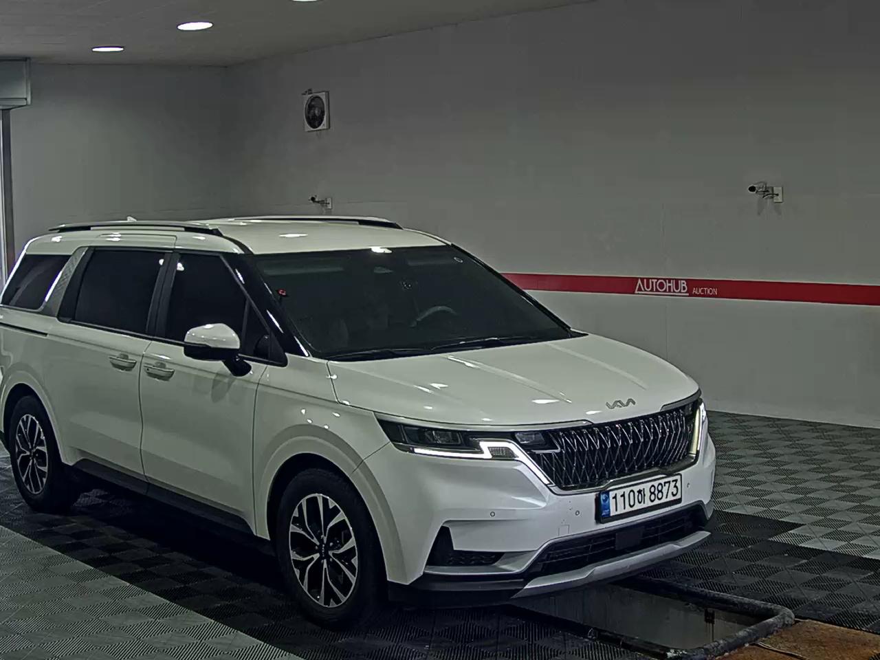 2023 - kia carnival