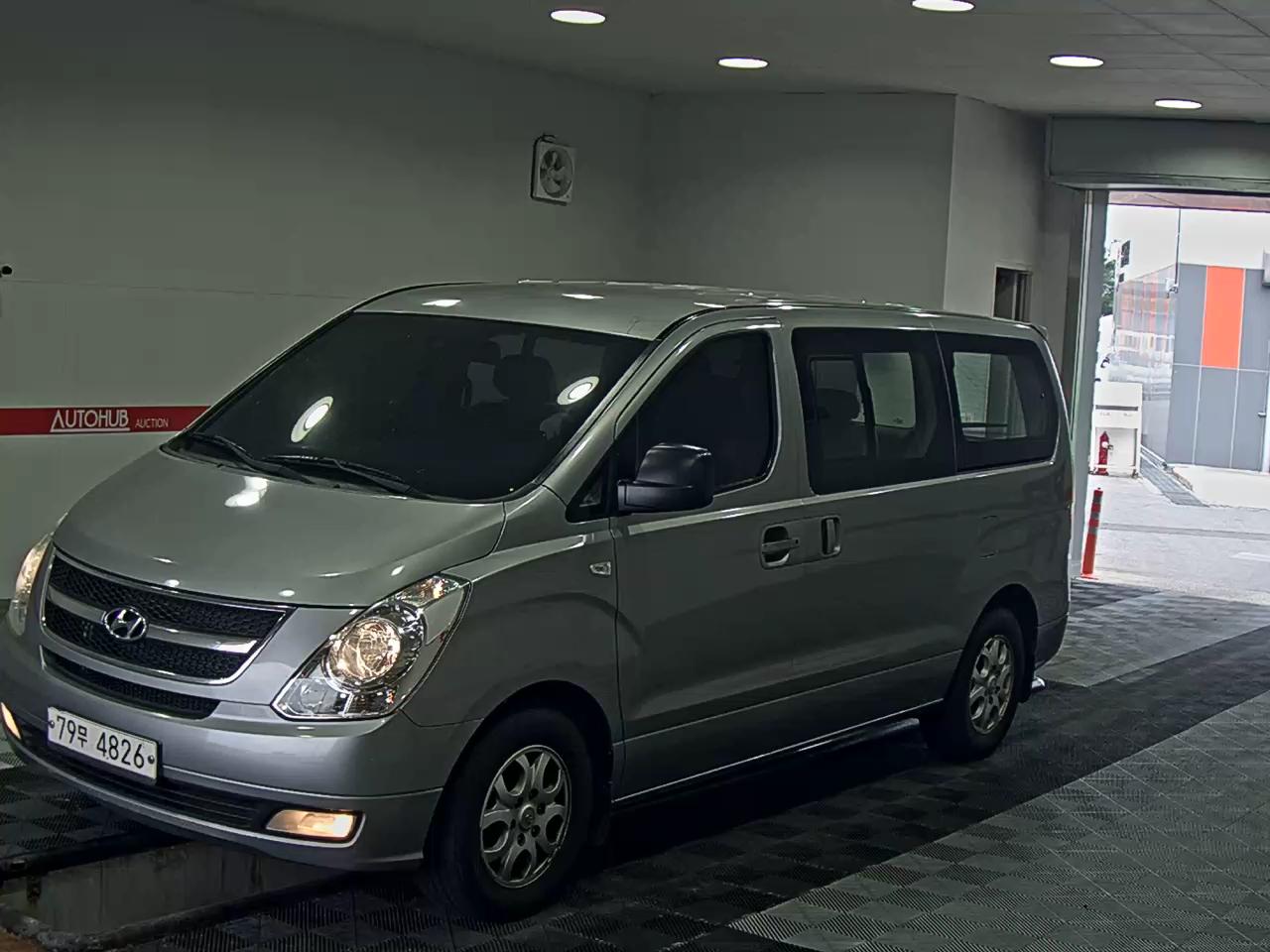 2014 - hyundai grand starex