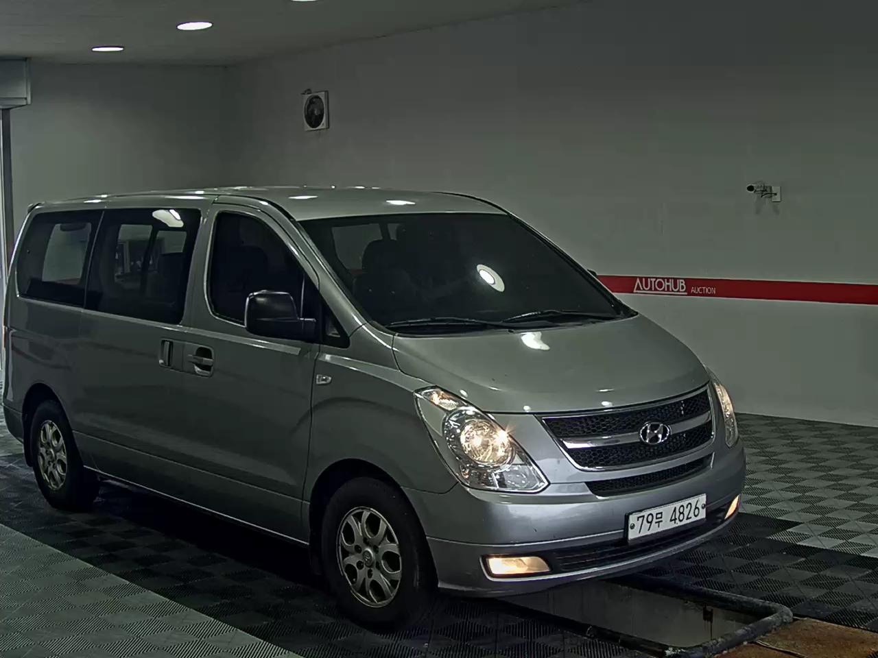 2014 - hyundai grand starex