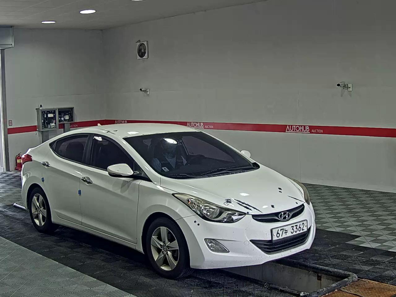 2012 - hyundai avante