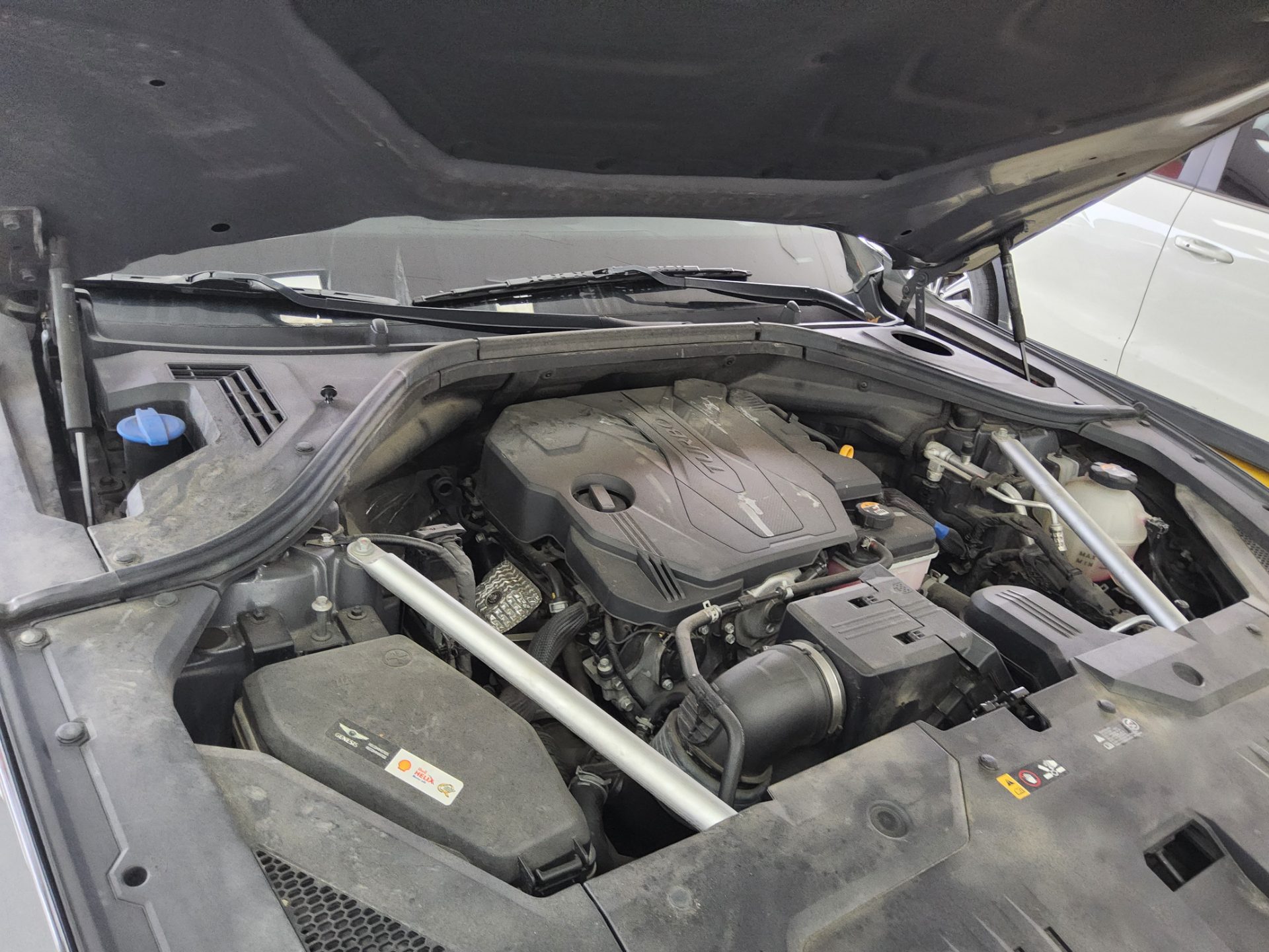 2021 - genesis gv70