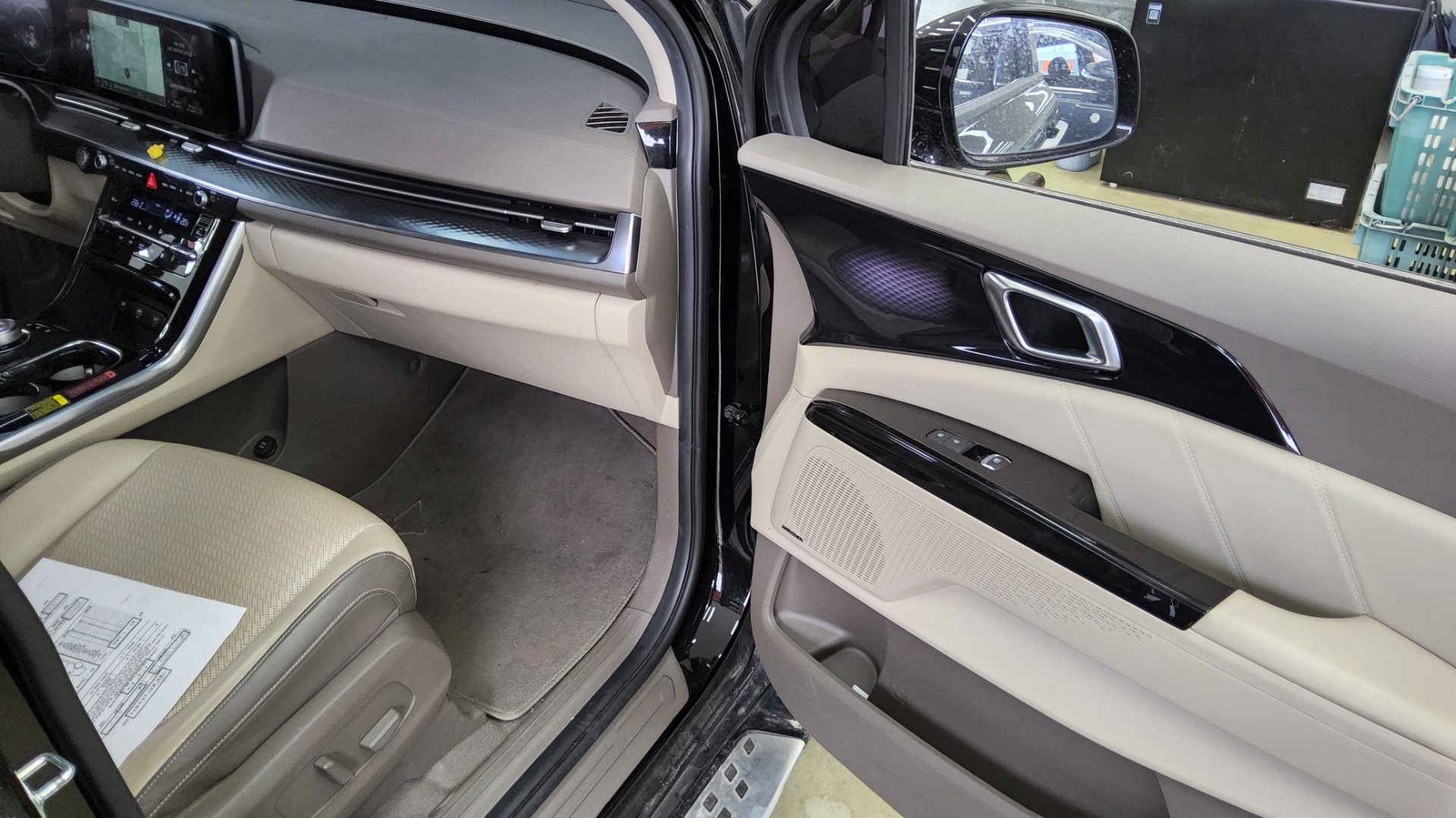2022 - kia carnival