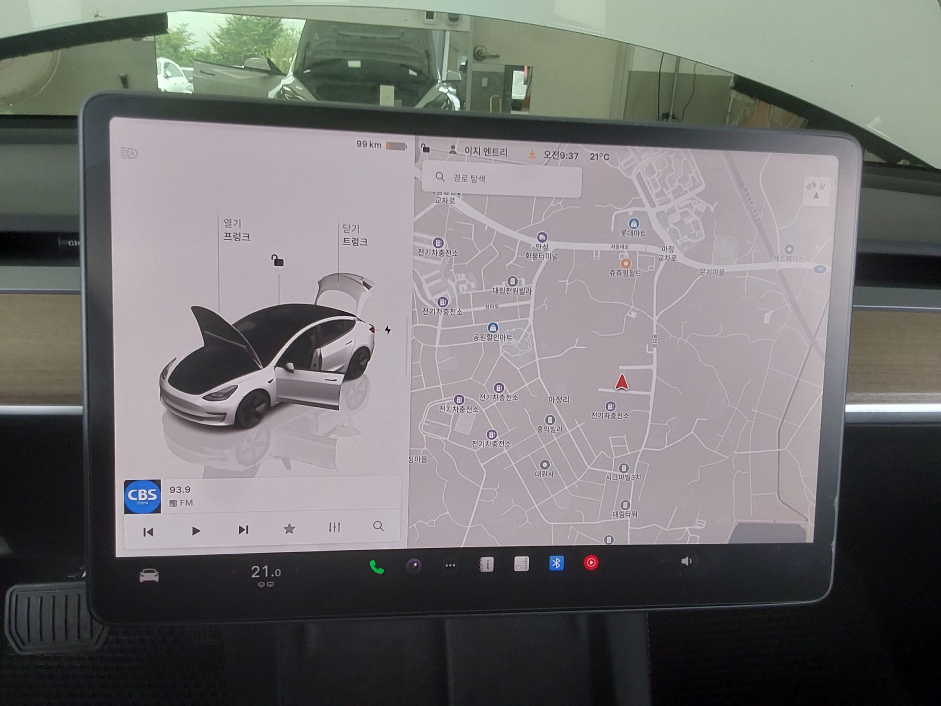 2022 - tesla model 3