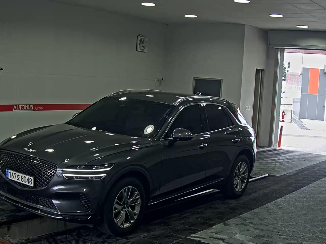 GENESIS GV70 BASE MODEL