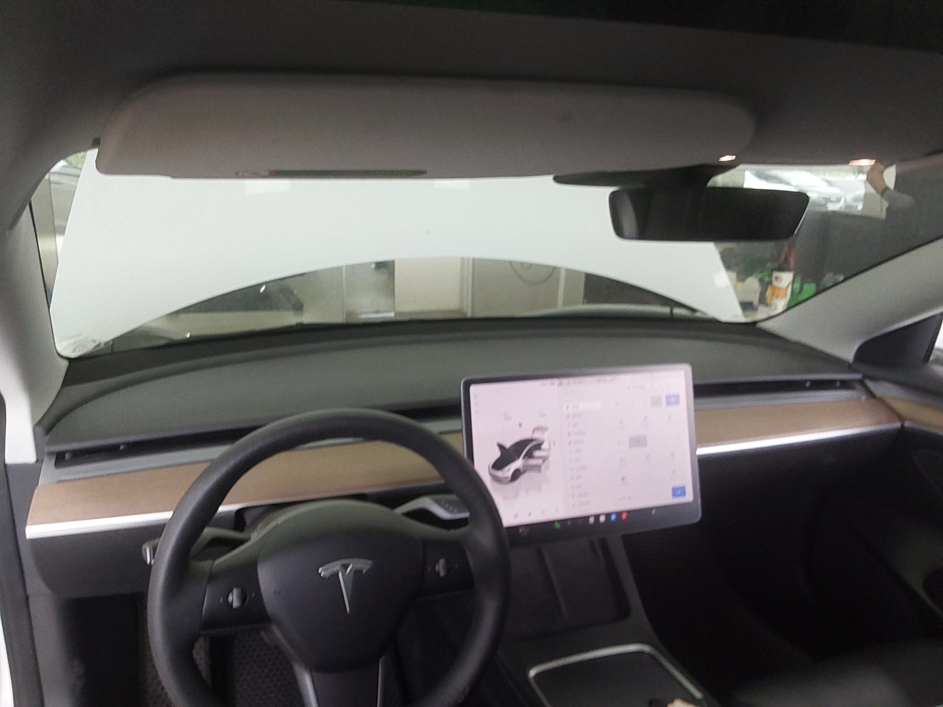 2022 - tesla model 3