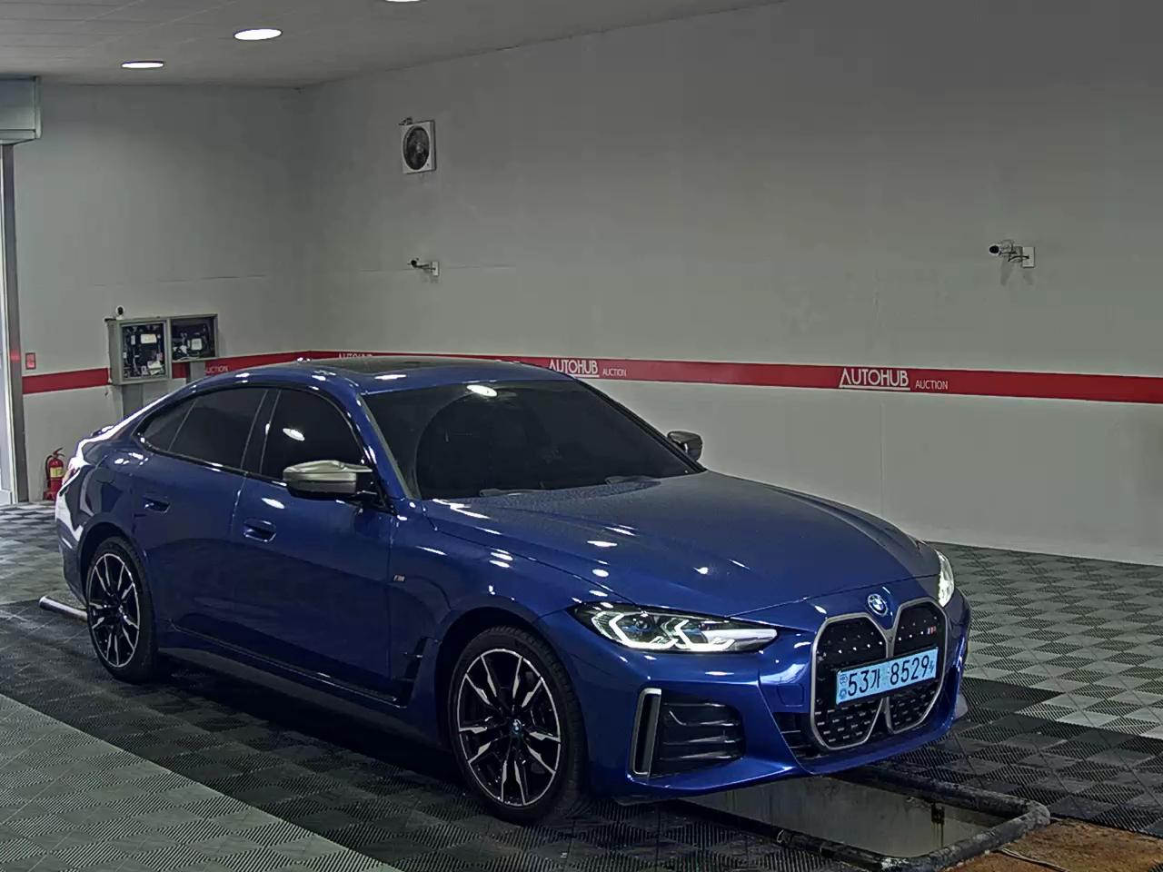 2022 - bmw i4 m50