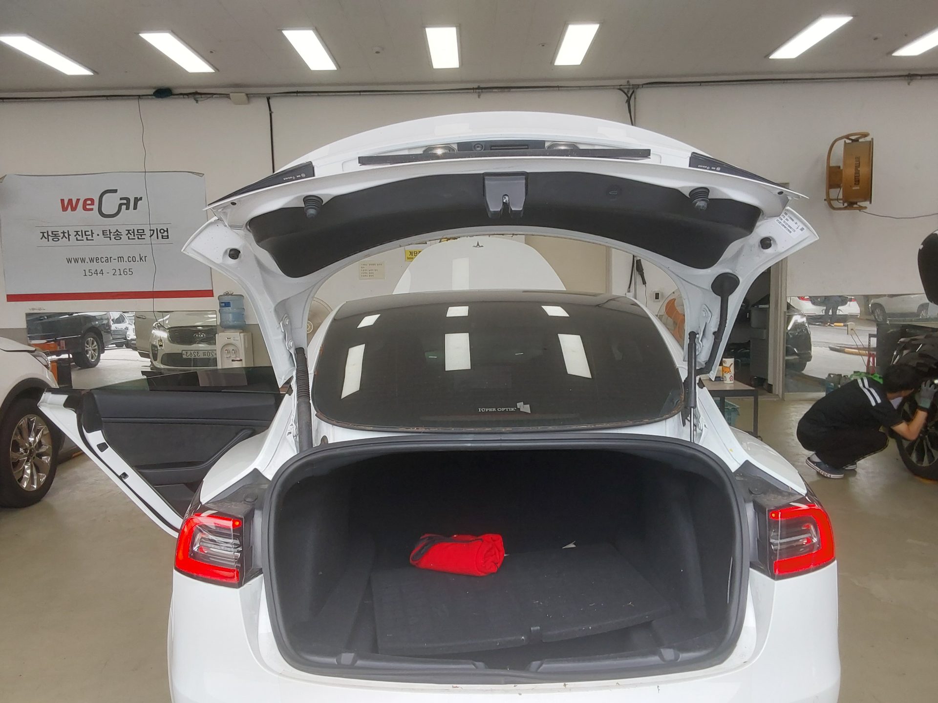 2022 - tesla model 3