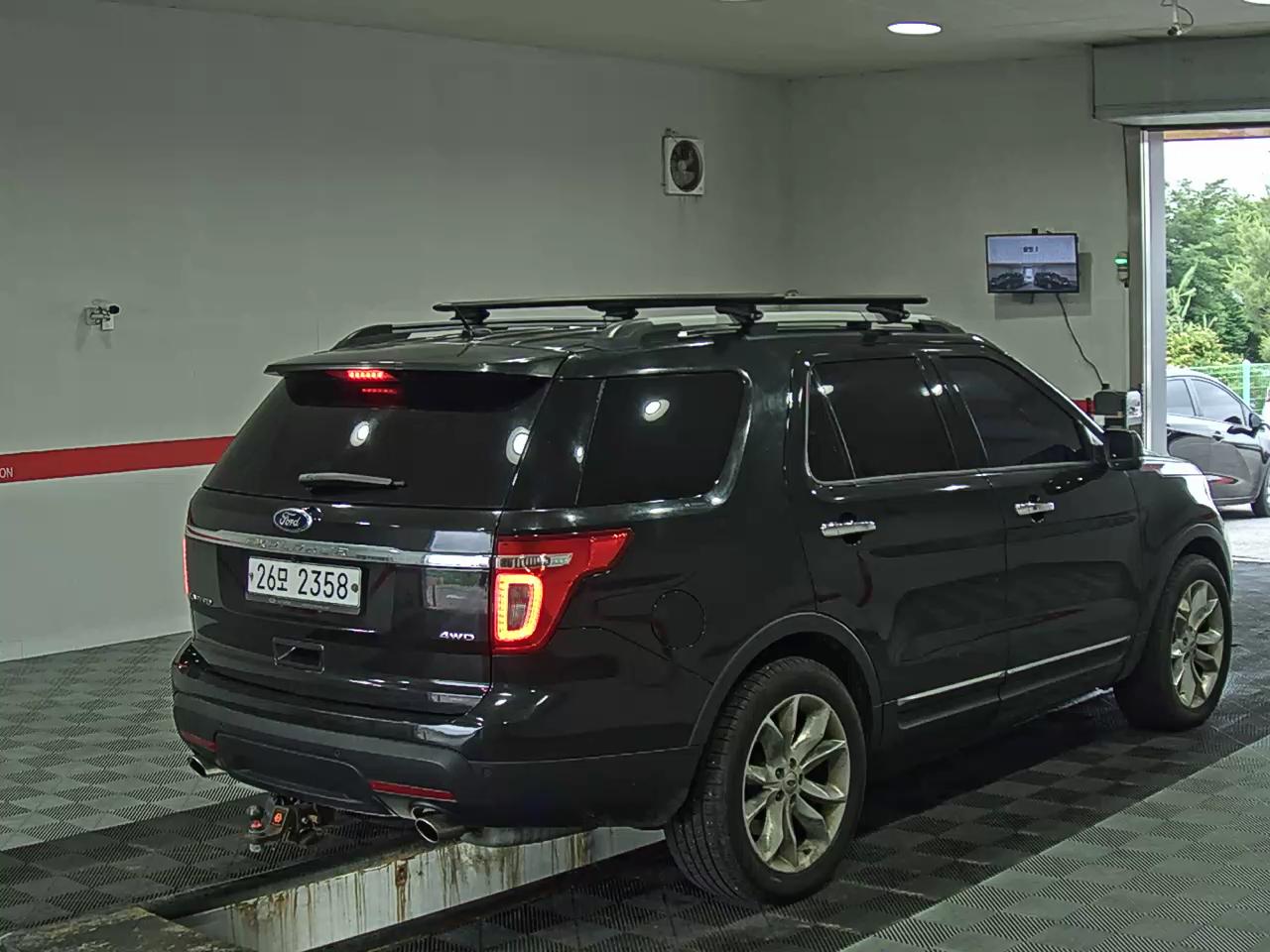 2015 - ford explorer