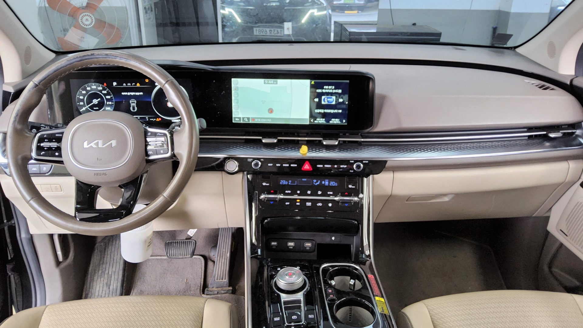 2022 - kia carnival