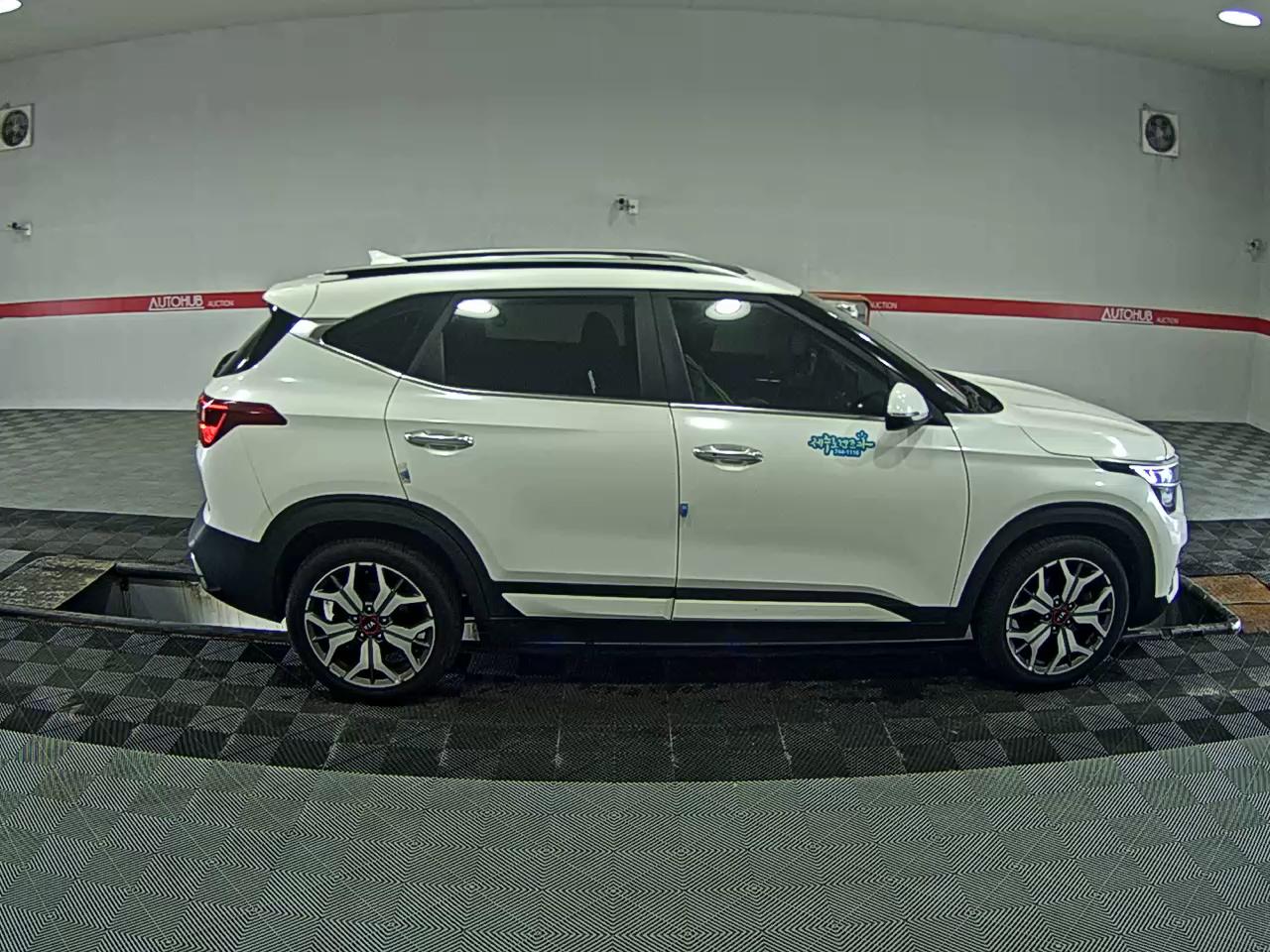 2021 - kia seltos